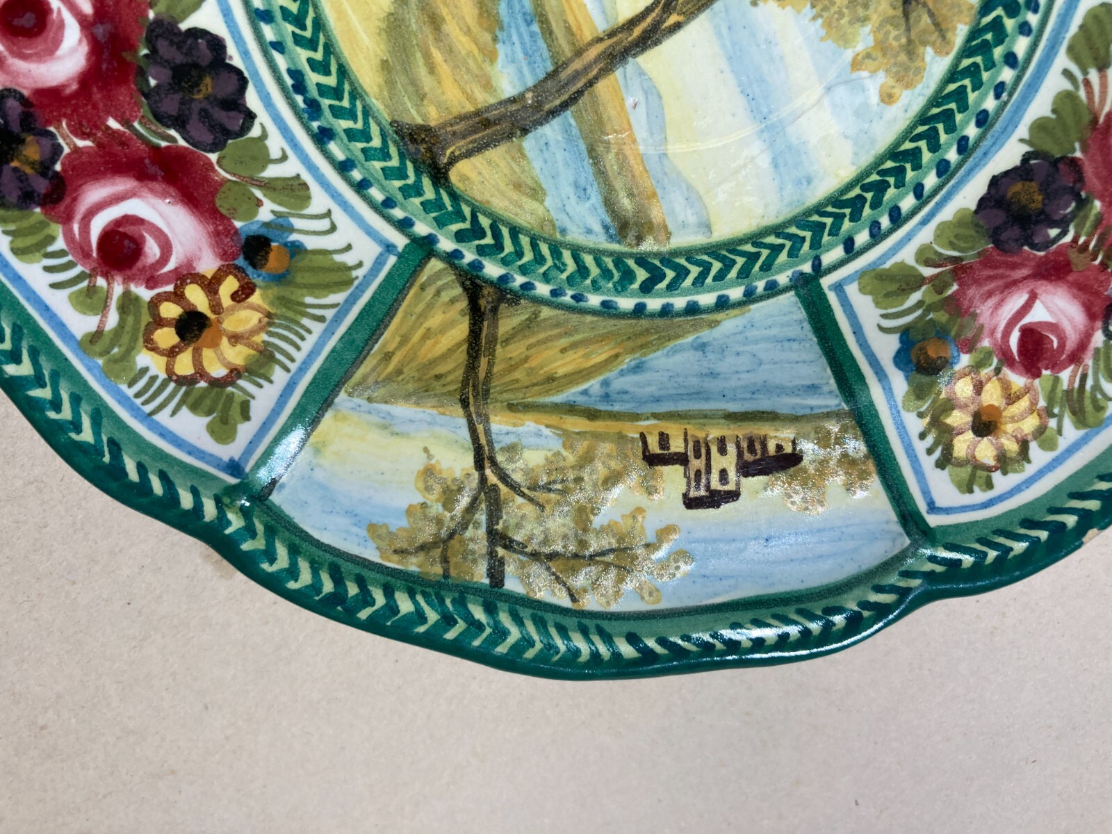 Decorativo Piatto In Ceramica, Paesaggi E Decori Floreali, Abruzzo, Bozzelli, '900