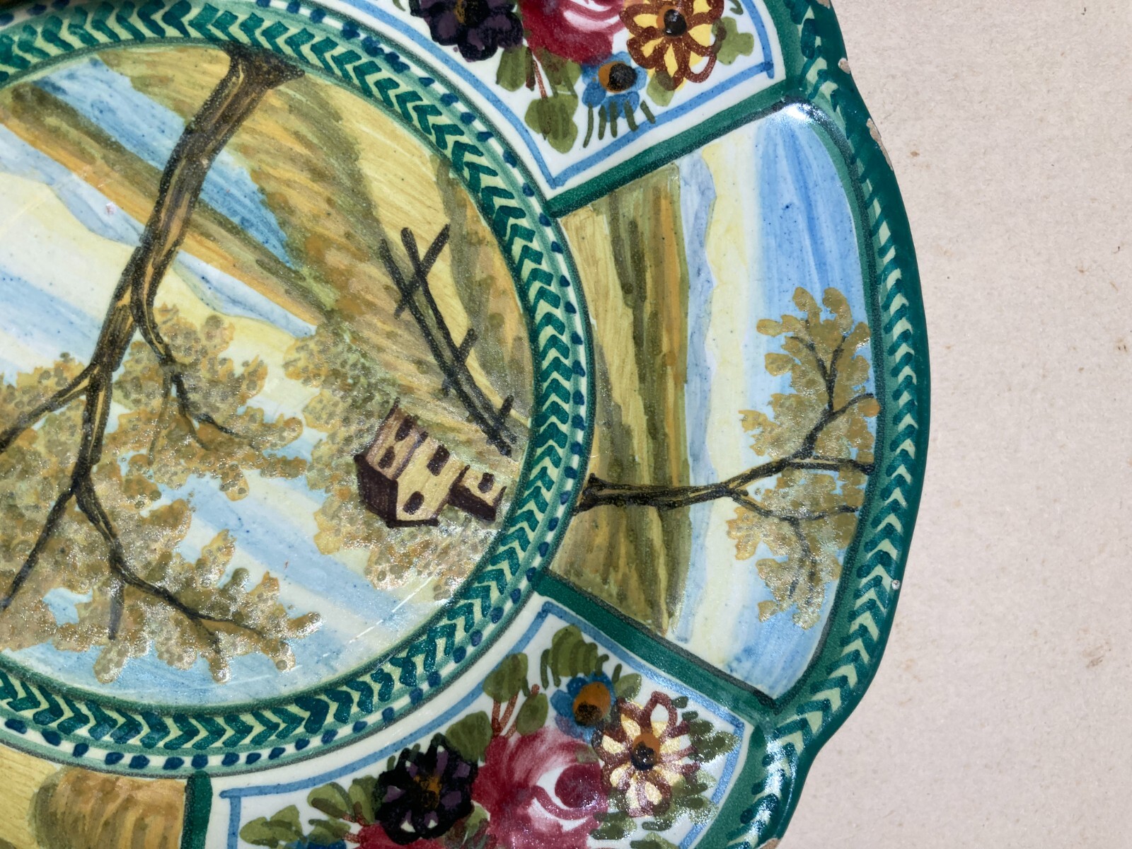Decorativo Piatto In Ceramica, Paesaggi E Decori Floreali, Abruzzo, Bozzelli, '900