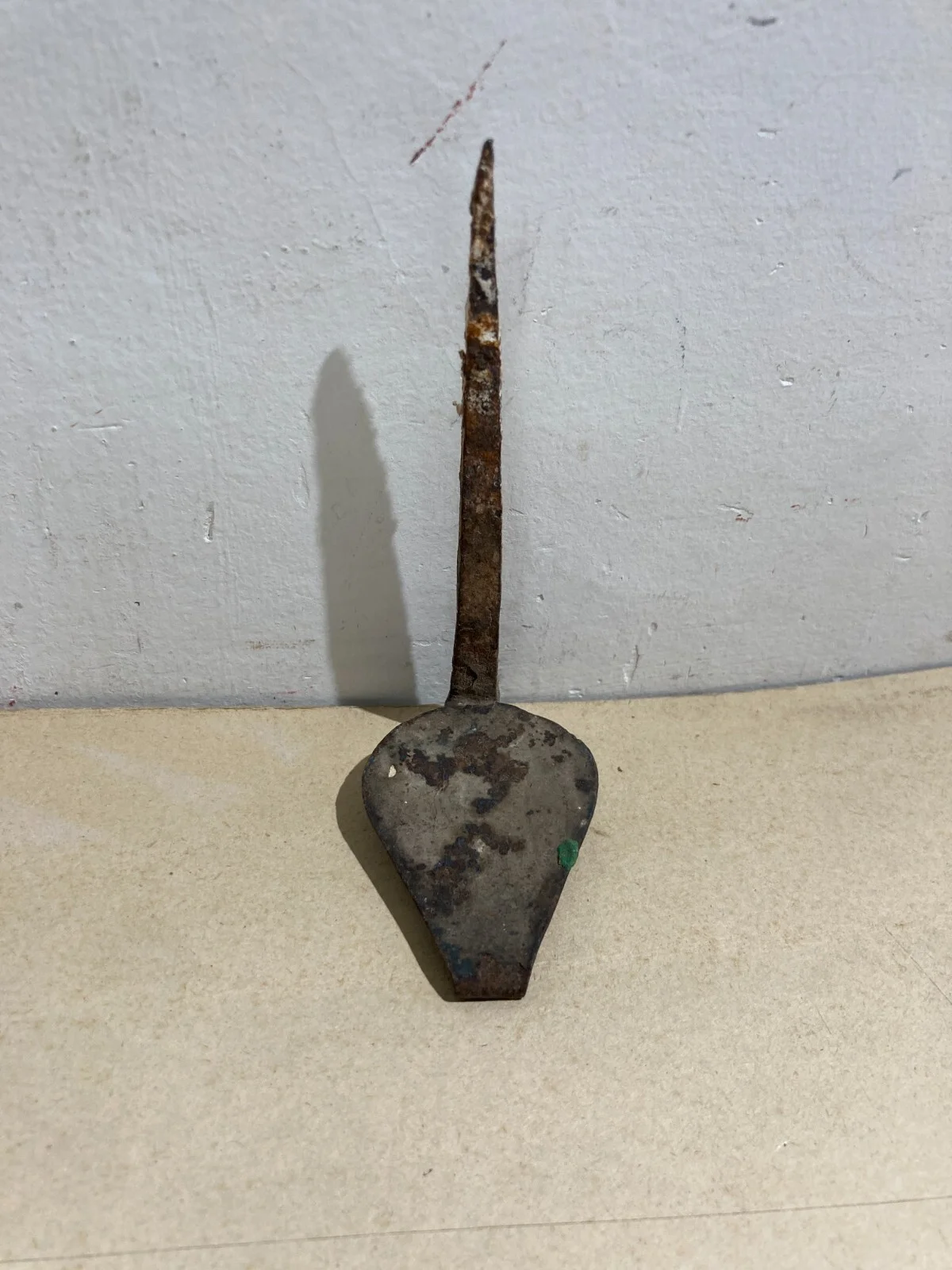 Ferri da Collezione: Antico Oggetto in Ferro (probabile Supporto)