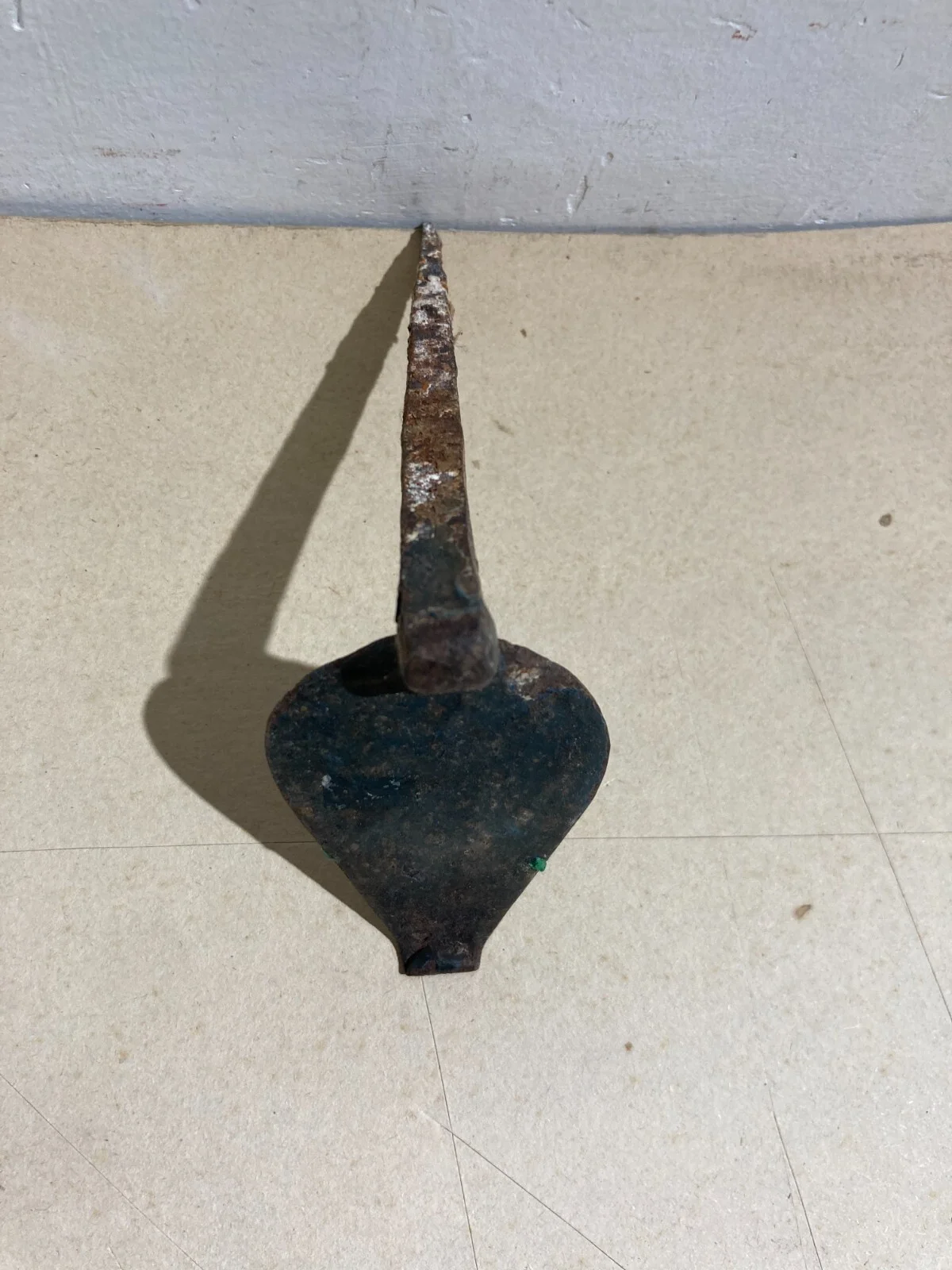 Ferri da Collezione: Antico Oggetto in Ferro (probabile Supporto)