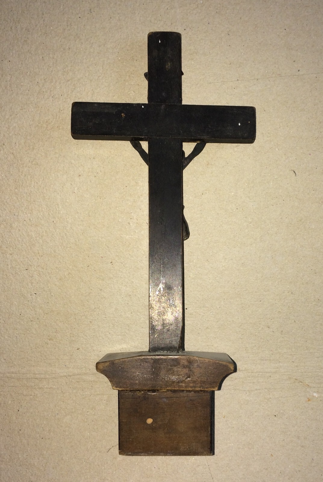 Crocifisso Devozionale In Legno Ebanizzato E Argento Dell'Ottocento