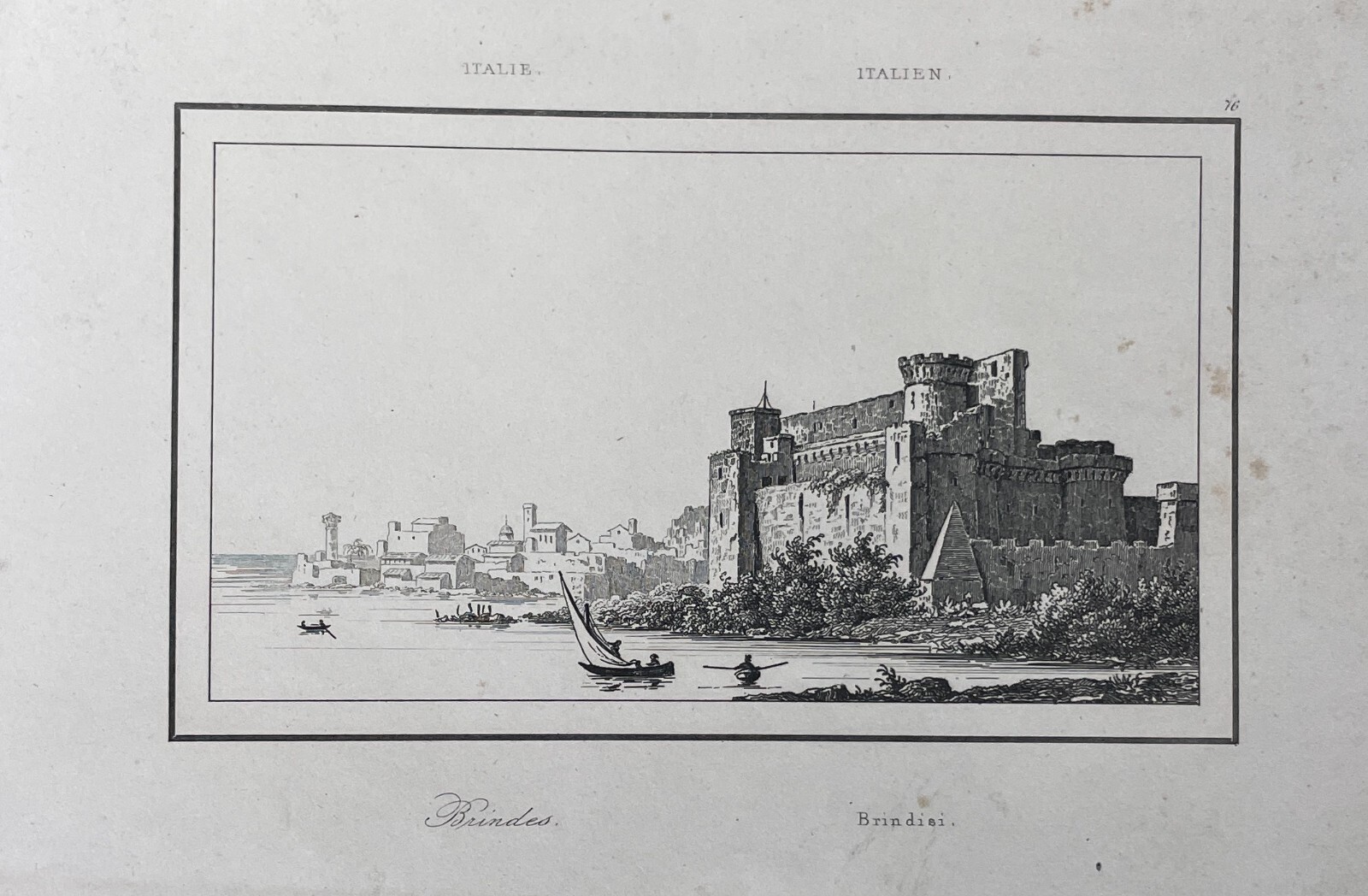 Puglia, Salento, Brindisi: Antica Veduta Portuale Con Castello E Barche In Mare