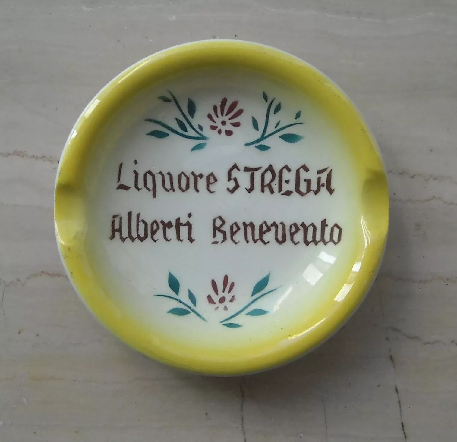 Benevento: Posacenere Pubblicitario Liquore Strega Alberti In Ceramica Scala