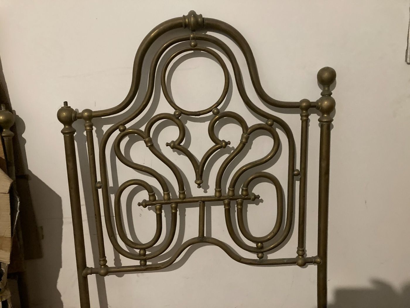Arredamento d'Epoca: Antico Letto Matrimoniale In Ottone A Due Letti Distinti, XIX Secolo