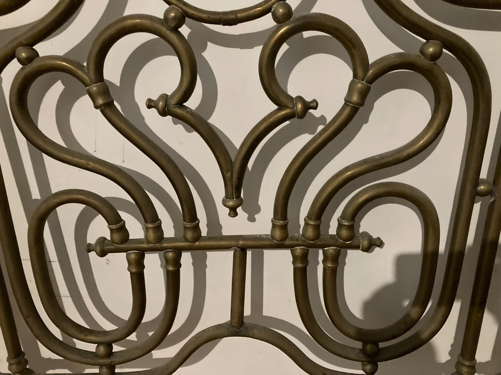 Arredamento d'Epoca: Antico Letto Matrimoniale In Ottone A Due Letti Distinti, XIX Secolo