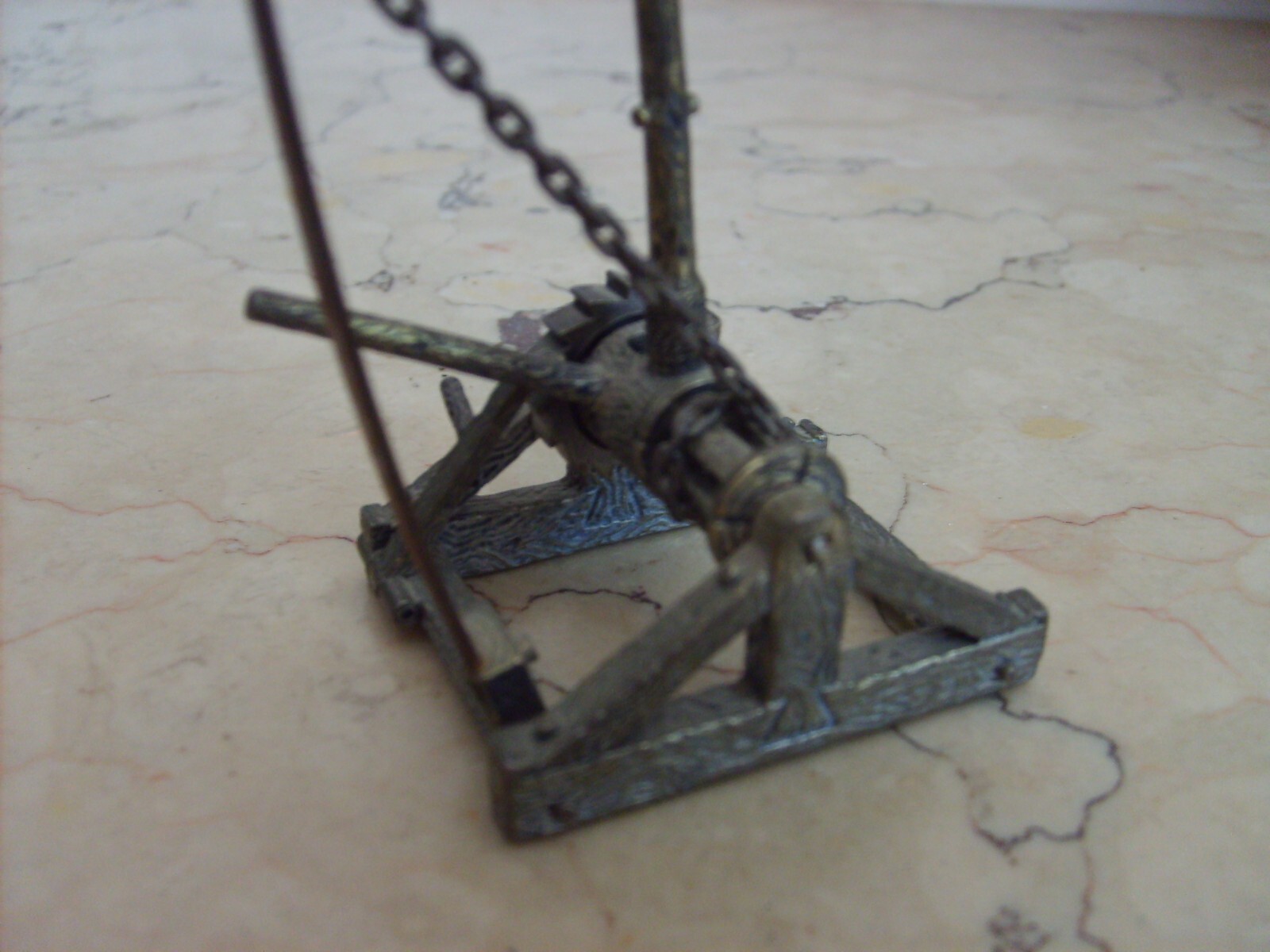Militaria: Miniatura Di Catapulta In Argento Unoarre