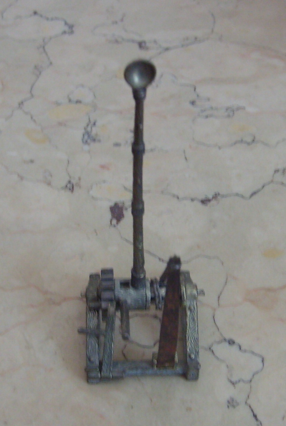 Militaria: Miniatura Di Catapulta In Argento Unoarre