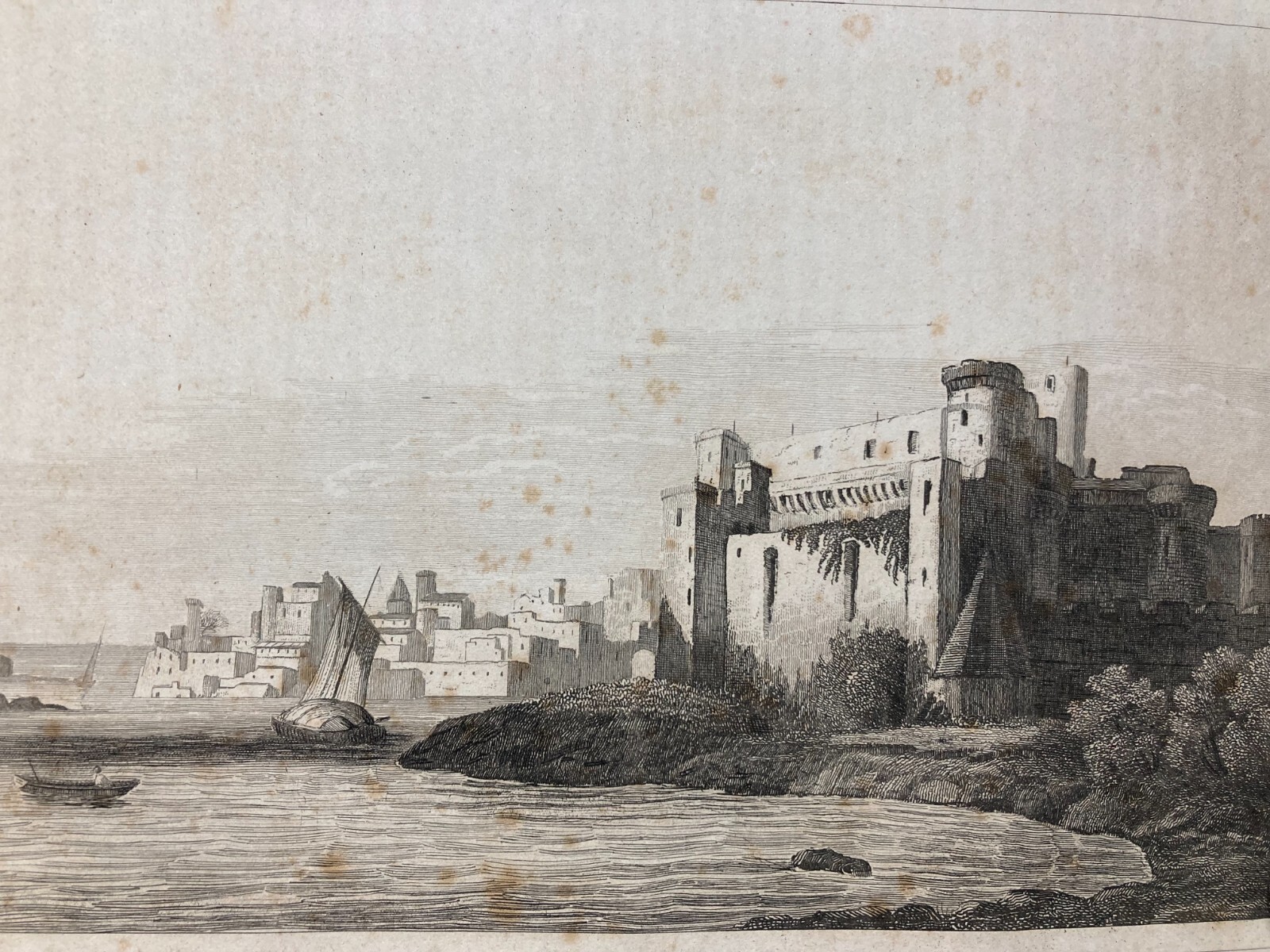 Puglia, Salento, Brindisi: Antica Veduta Portuale Con Castello E Barche In Mare