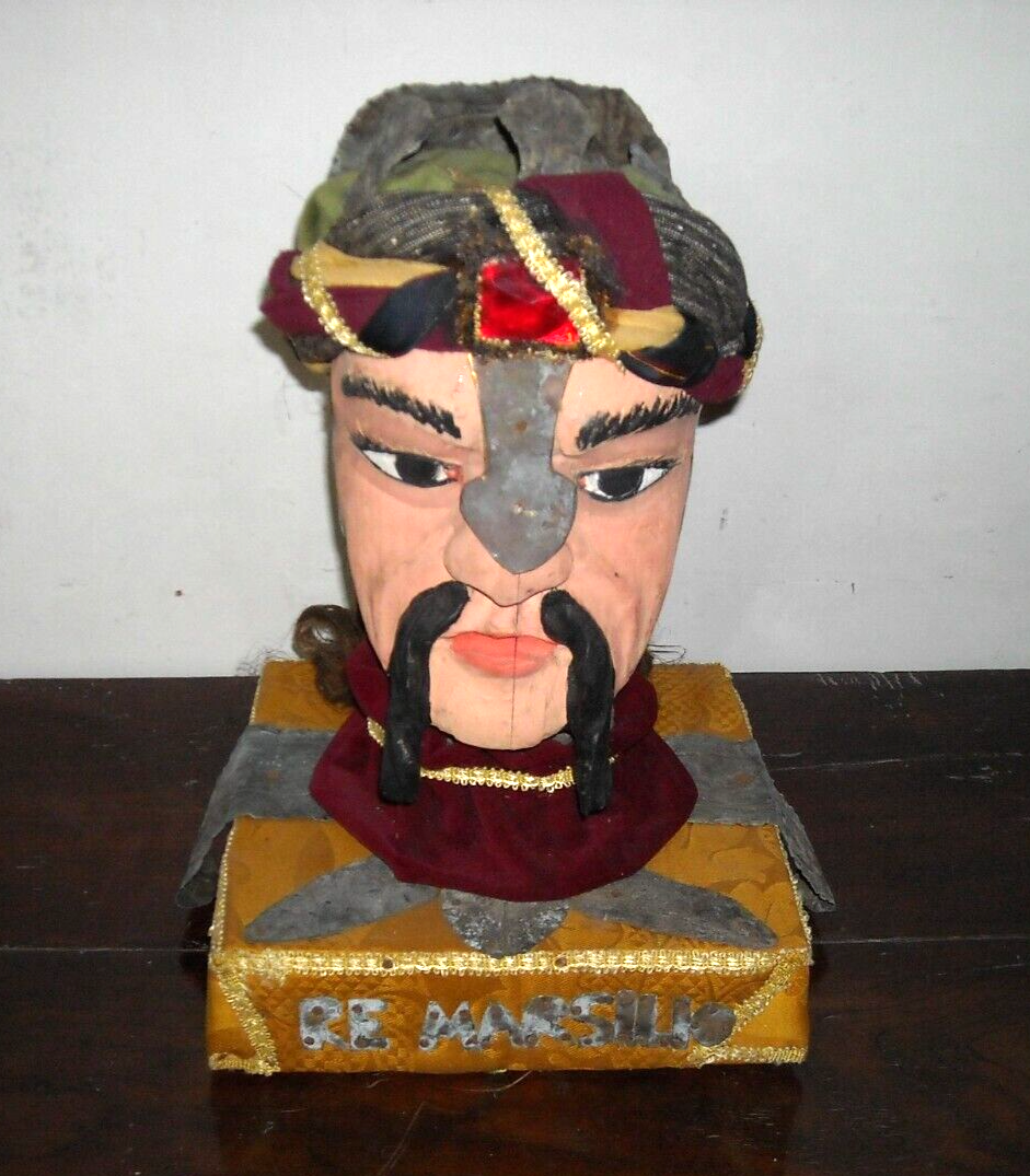 Re Marsilio: Scultura E Testa Di Pupo Del Folklore Siciliano