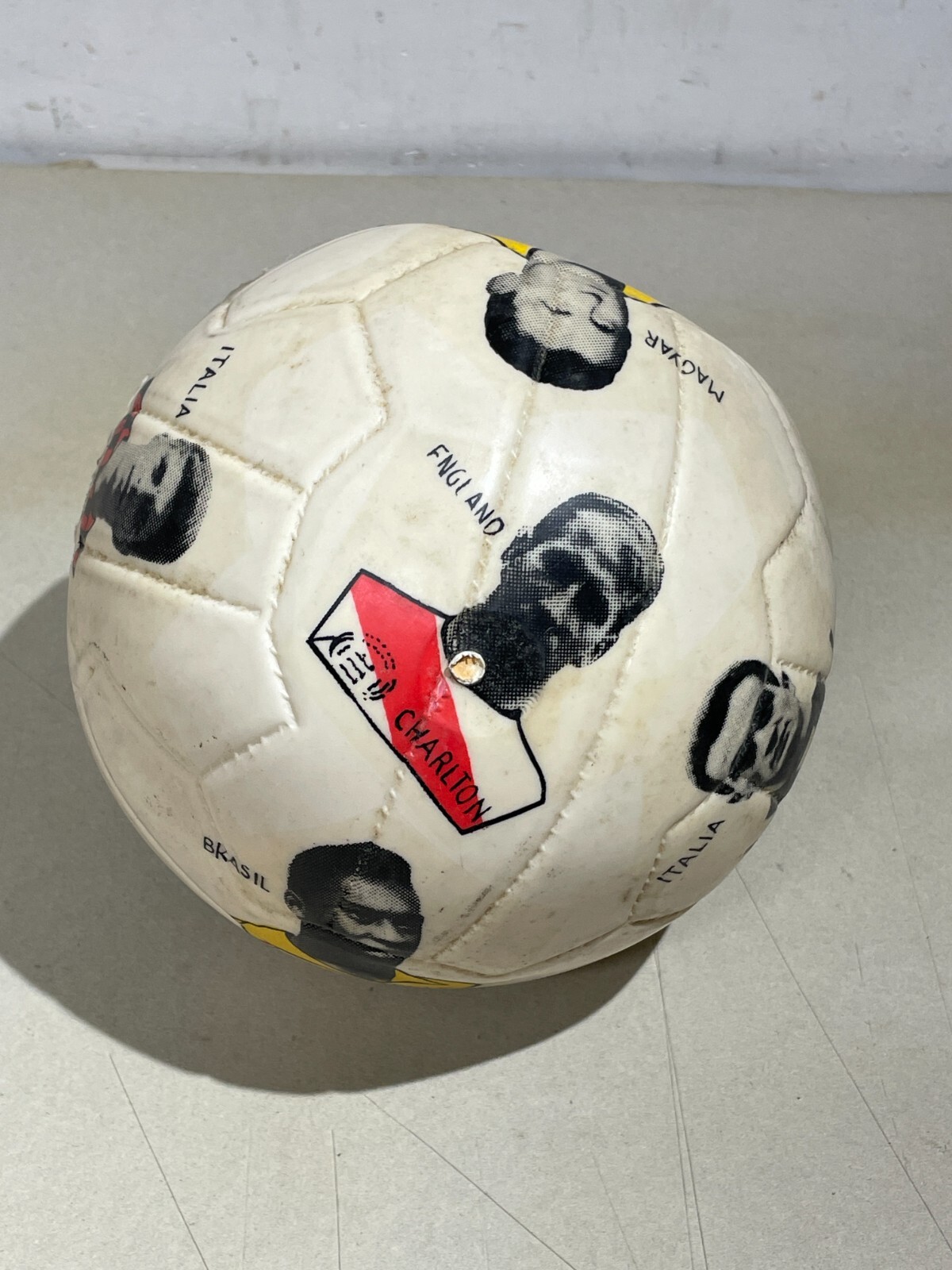 Paravinil Euroball   I Campioni Del Mondo   Pallone Pubblicitario d'Epoca