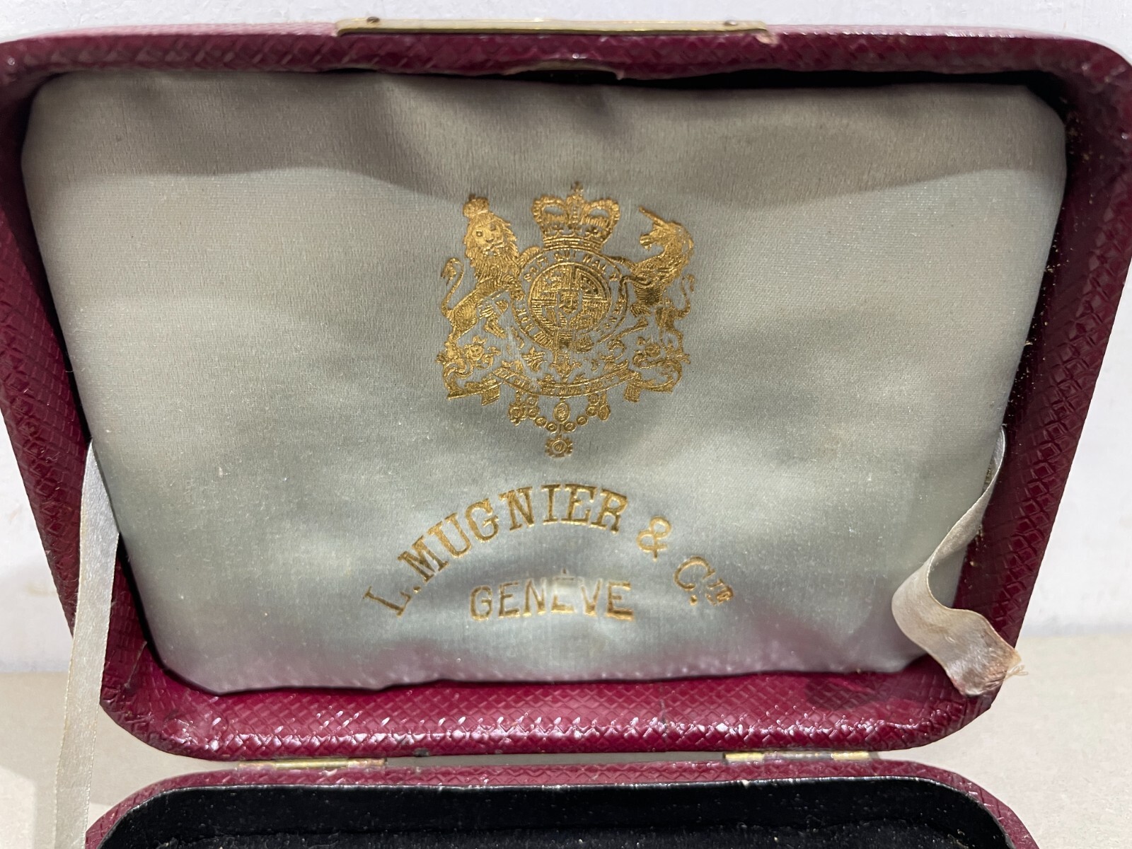 Antichi Orologi: Astuccio d'Epoca Con Araldica, Mugnier & C. (Ginevra)