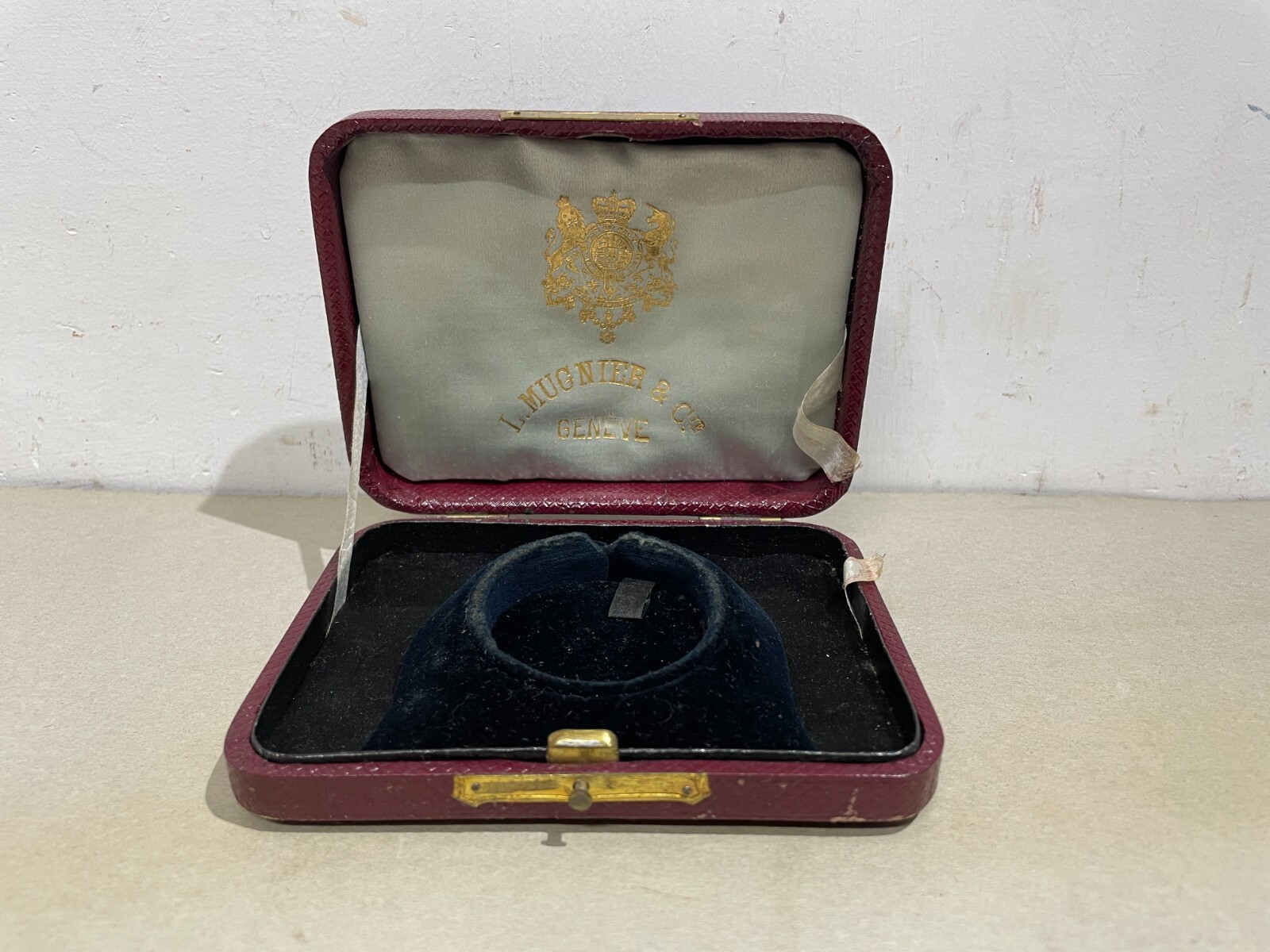 Antichi Orologi: Astuccio d'Epoca Con Araldica, Mugnier & C. (Ginevra)