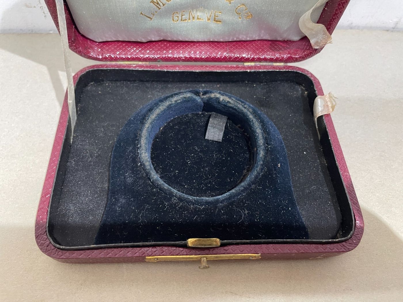 Antichi Orologi: Astuccio d'Epoca Con Araldica, Mugnier & C. (Ginevra)