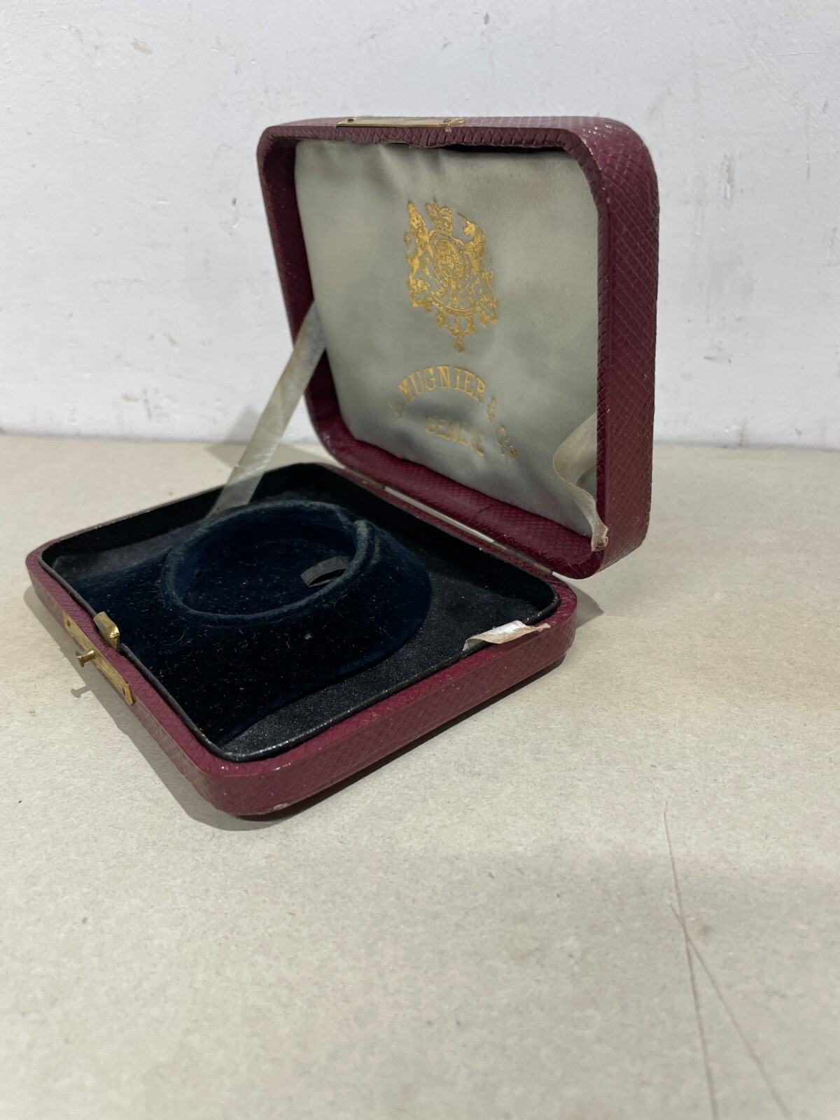 Antichi Orologi: Astuccio d'Epoca Con Araldica, Mugnier & C. (Ginevra)