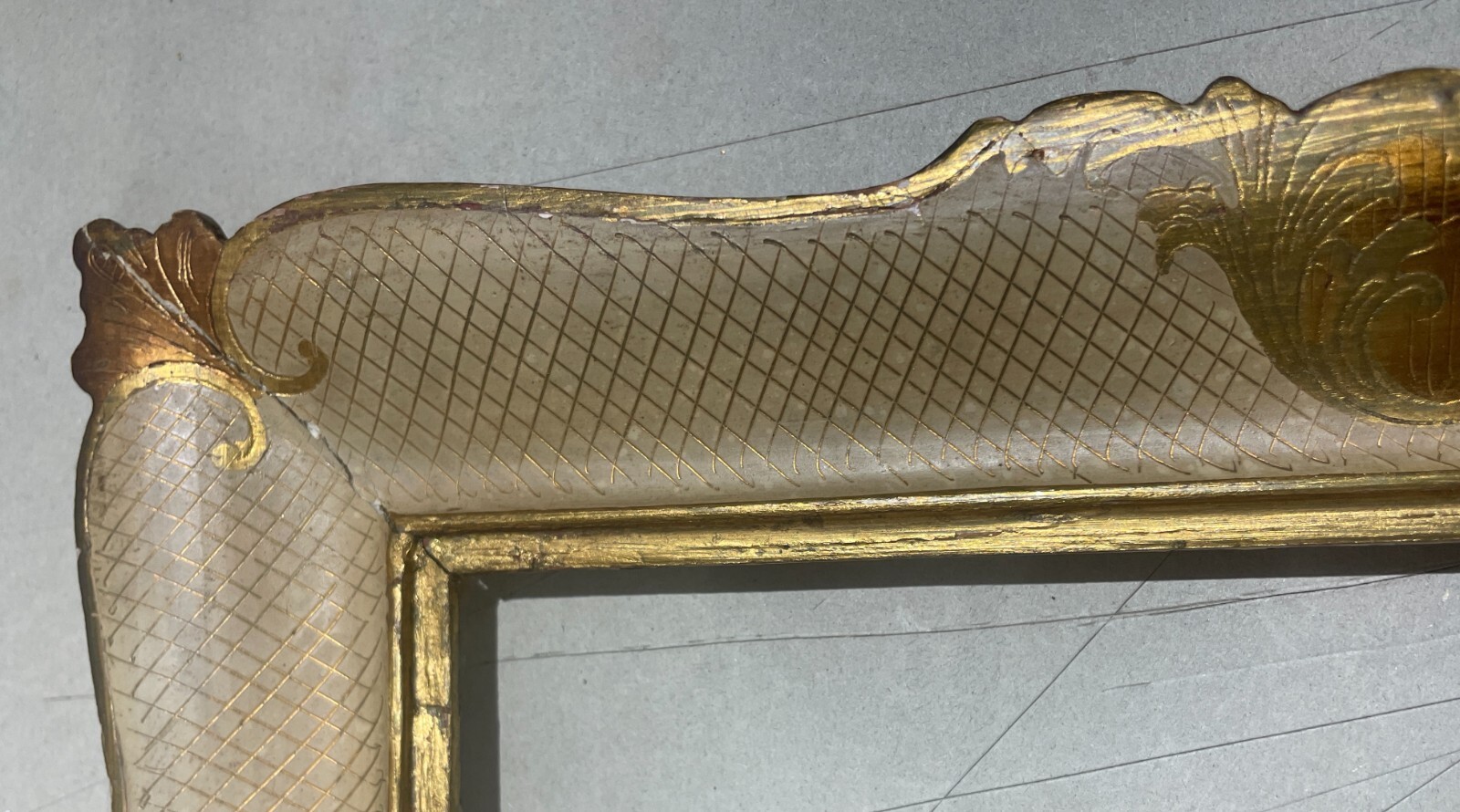 Decorativa Cornice d'Epoca Di Belle Dimensioni Per Opere D'Arte, Disegni E Stampe Del Novecento