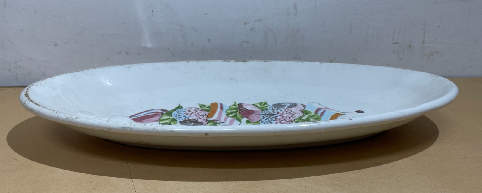 Cucina: Piatto Ovale In Ceramica Con Spiedino Di Carni