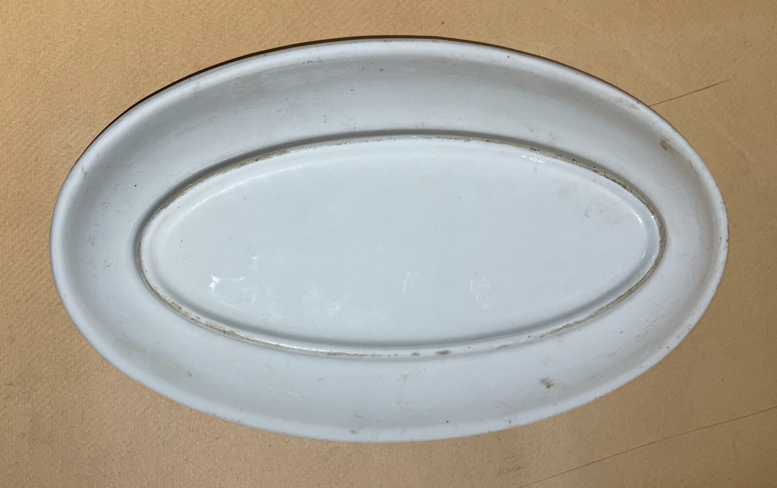 Cucina: Piatto Ovale In Ceramica Con Spiedino Di Carni