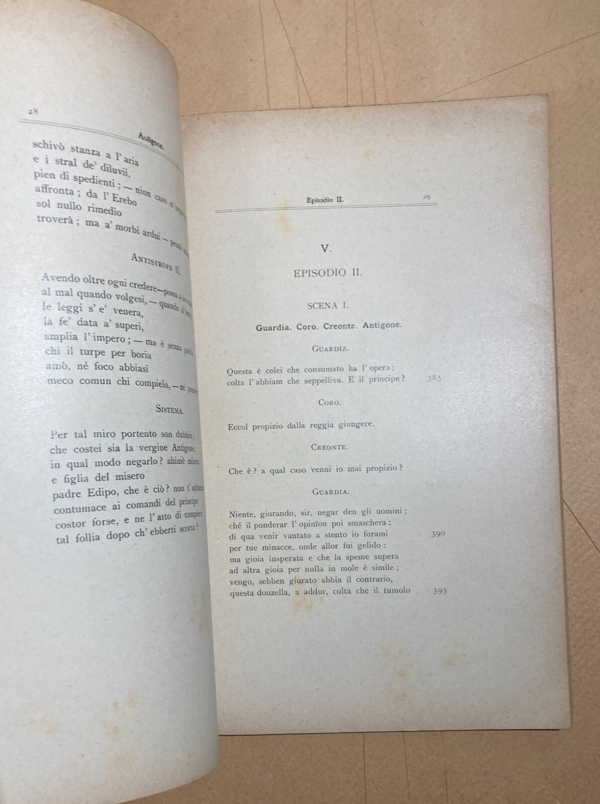 L'Antigone Di Sofocle. Traduzione Metrica Di Alberto Viola (Napoli, 1912)