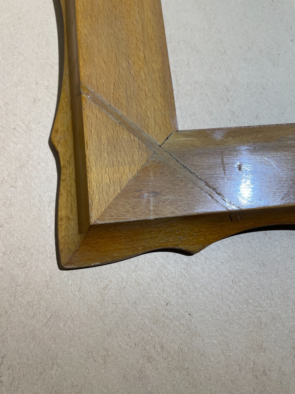 Cornice d'Epoca In Legno Con Impiallacciatura In Noce