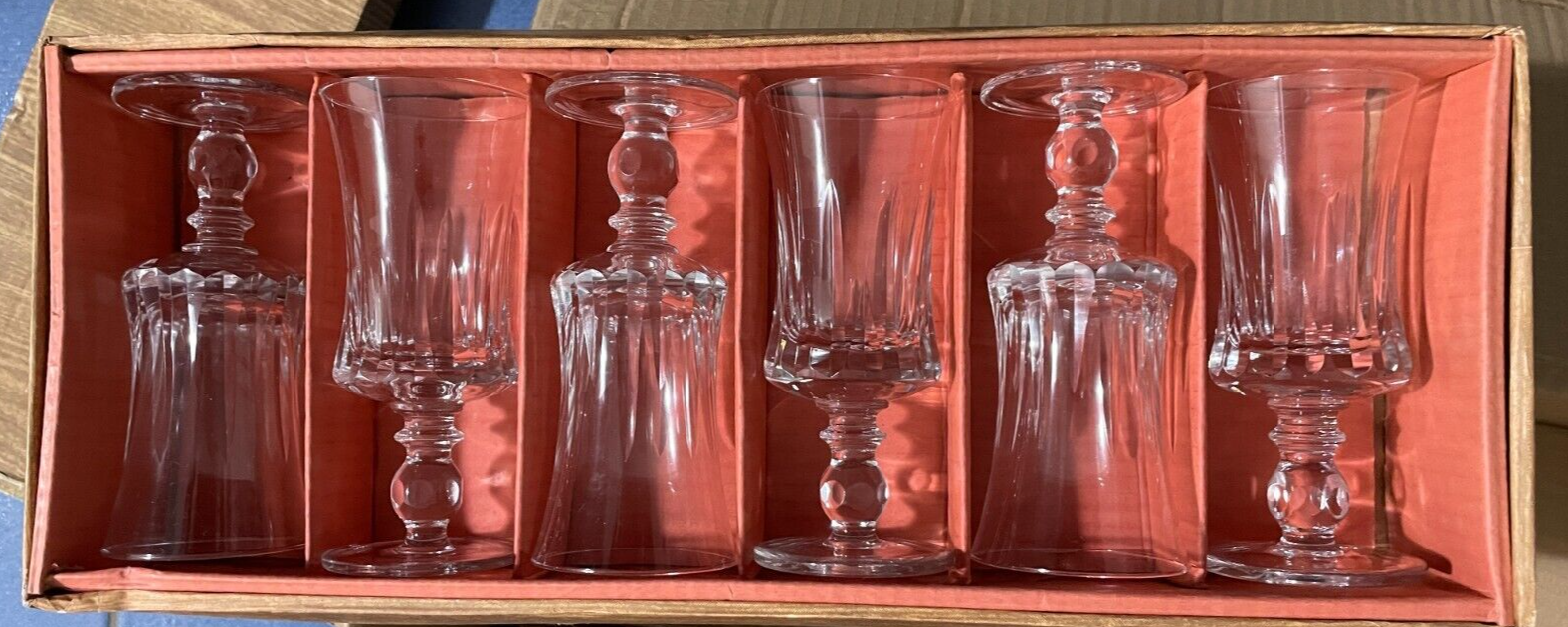 Vetri A Calice: Set Di 44 Bicchieri d'Epoca Serie Sebring
