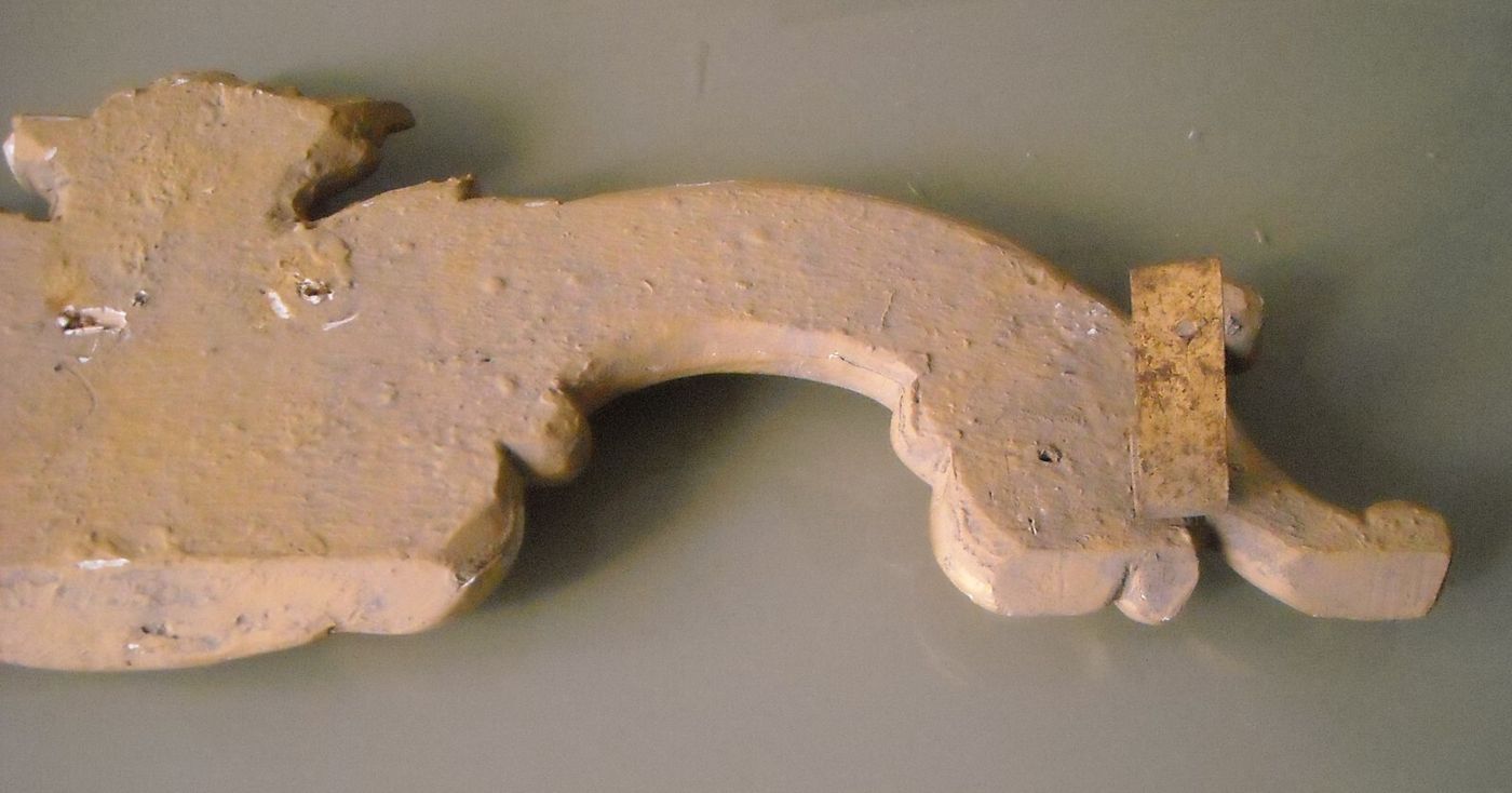 Cimasa Antica In Legno Dorato Per Cornici E Specchiere