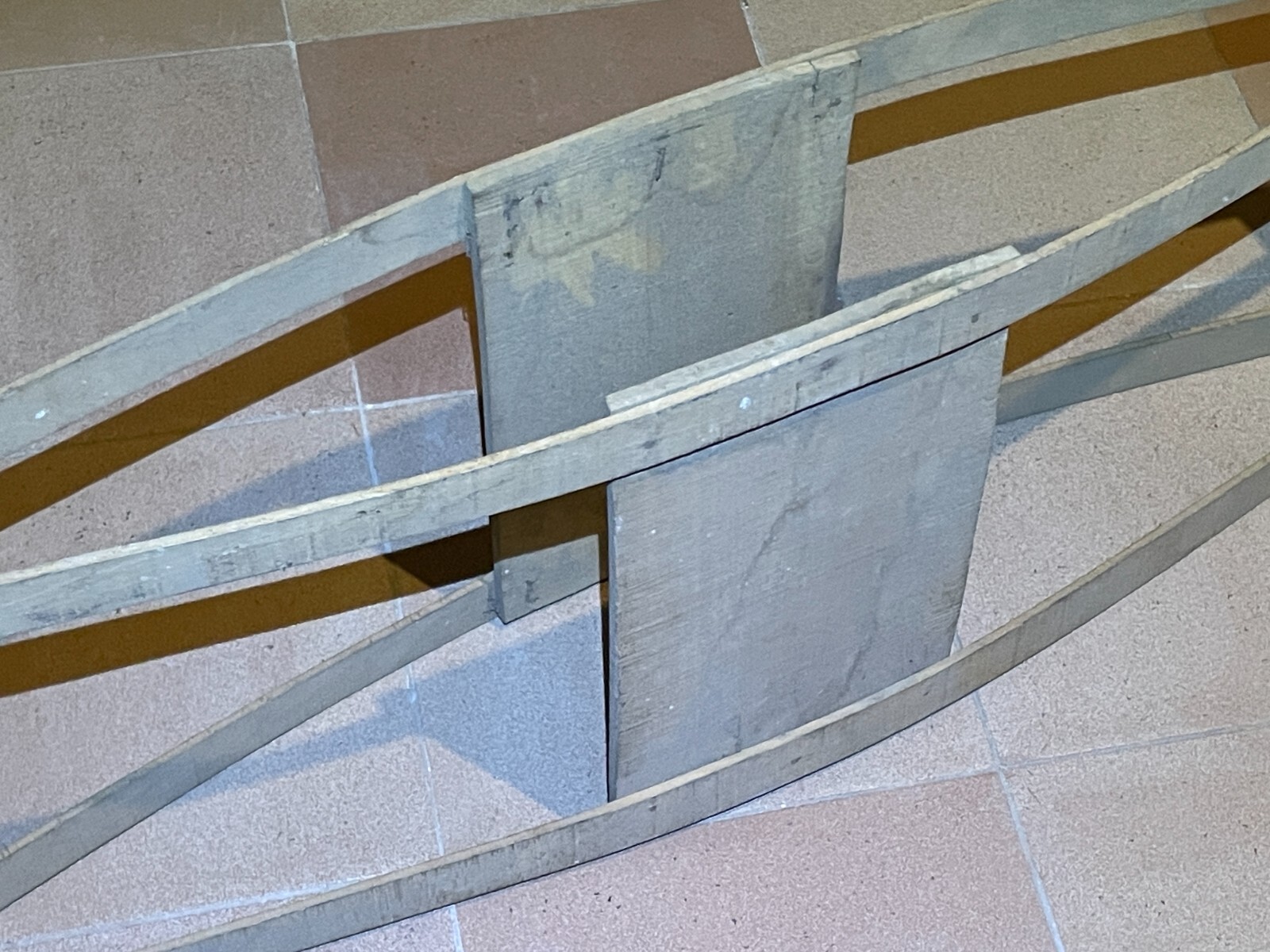 Artigianato Popolare: Antico Scaldaletto "monaco" In Legno Curvato