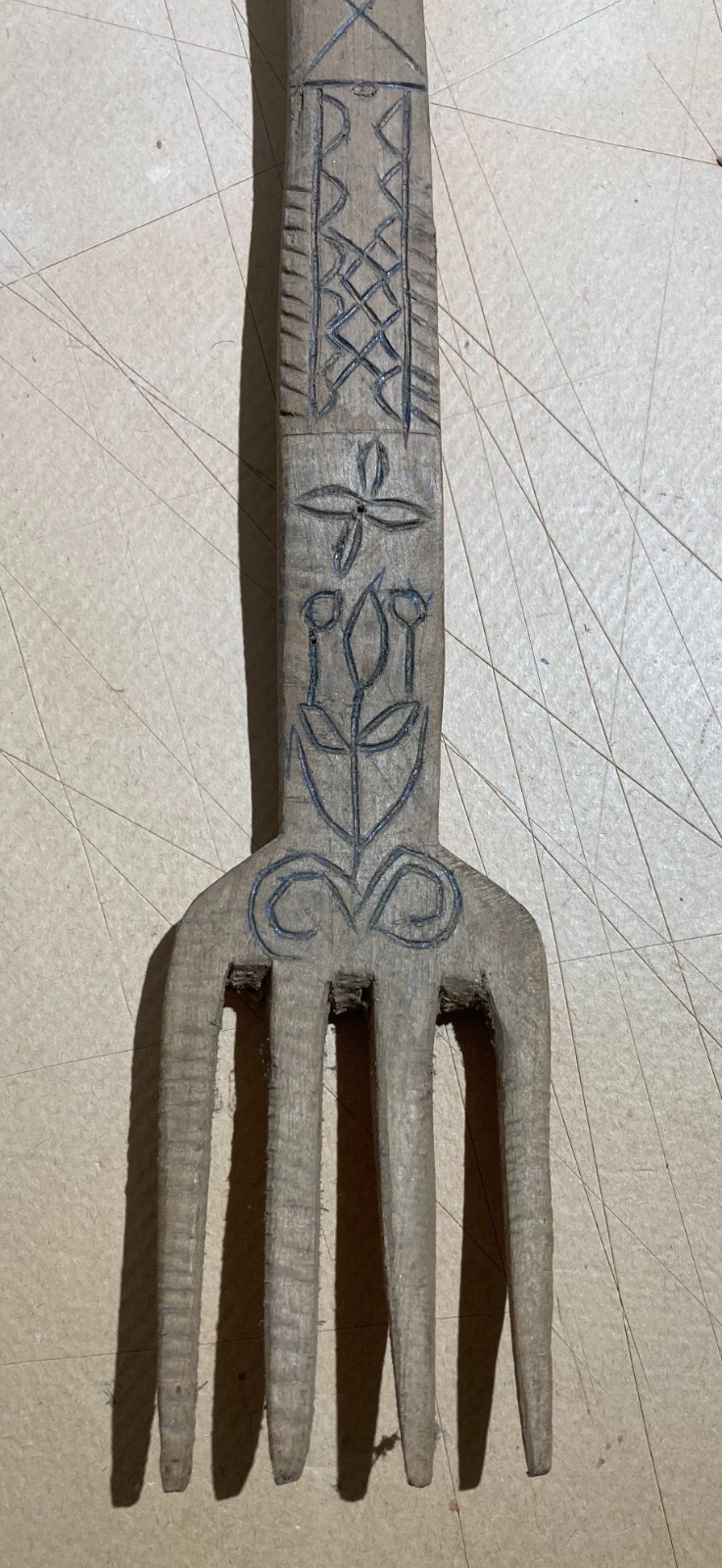 Folklore   Artigianato Popolare Del Legno   Forchettone Con Decori Incisi d'Epoca