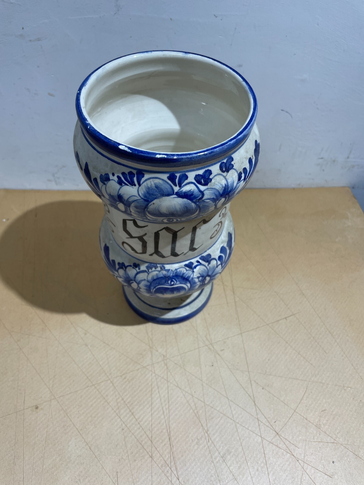 Soprammobile Decorativo In Ceramica A Forma Di Albarello Da Farmacia