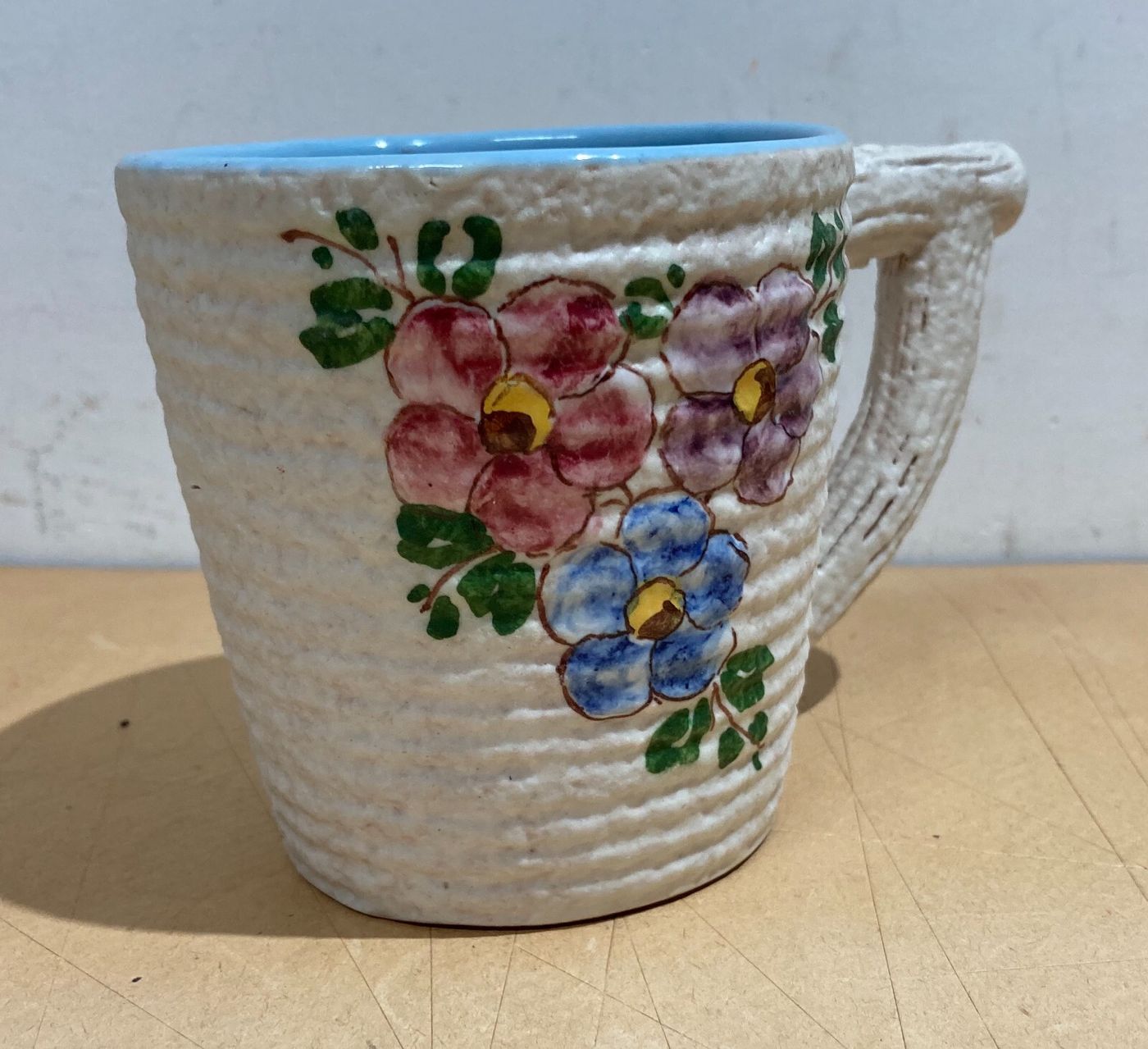 Arte, Design, Decorativo: Bicchiere Con Decoro Floreale In Ceramica Di Albisola