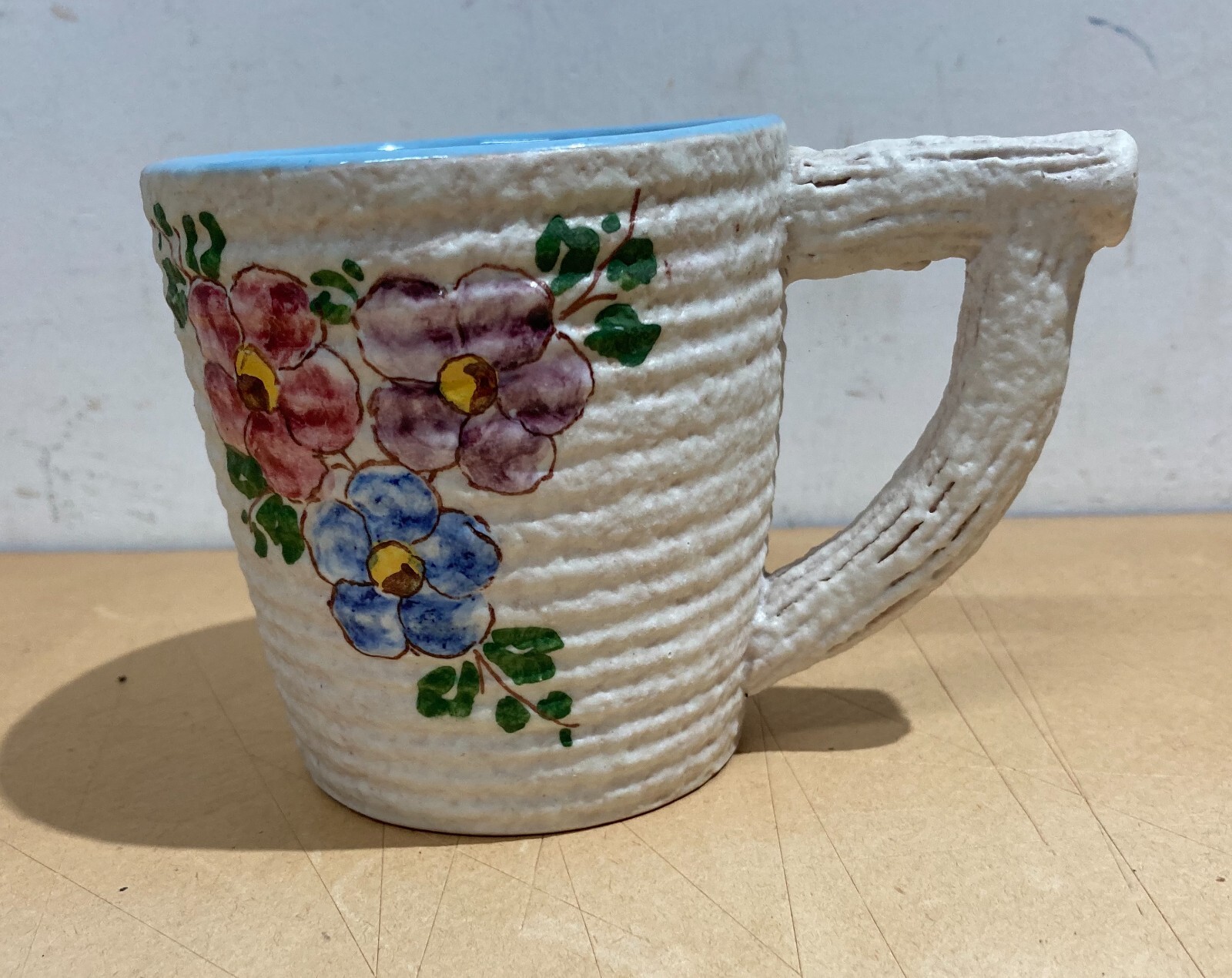 Arte, Design, Decorativo: Bicchiere Con Decoro Floreale In Ceramica Di Albisola