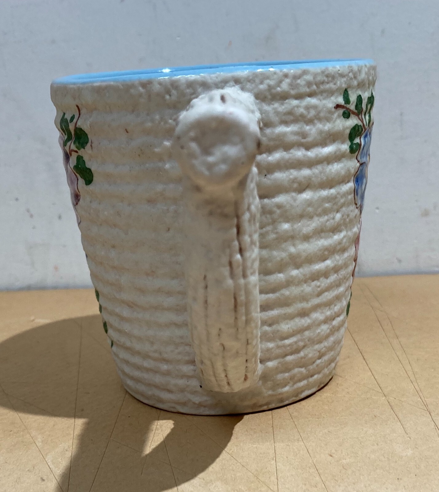Arte, Design, Decorativo: Bicchiere Con Decoro Floreale In Ceramica Di Albisola