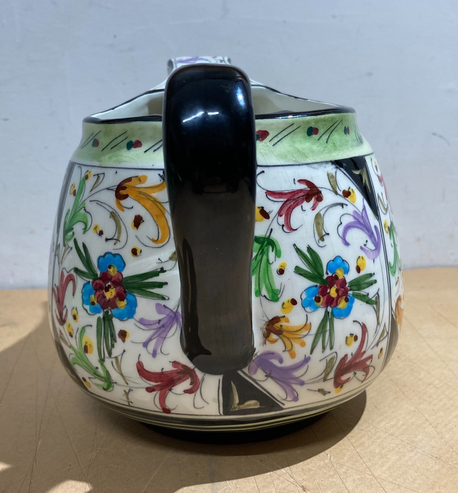 Soprammobile Decorativo In Ceramica Con Decori Floreali E Veduta Di San Marino