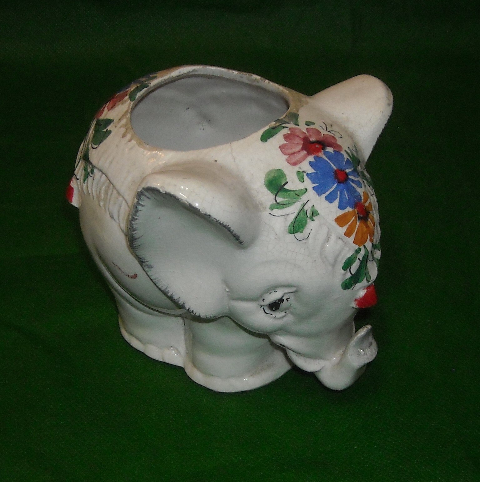 Scultura In Ceramica A Forma Di Elefantino Con Decori Floreali