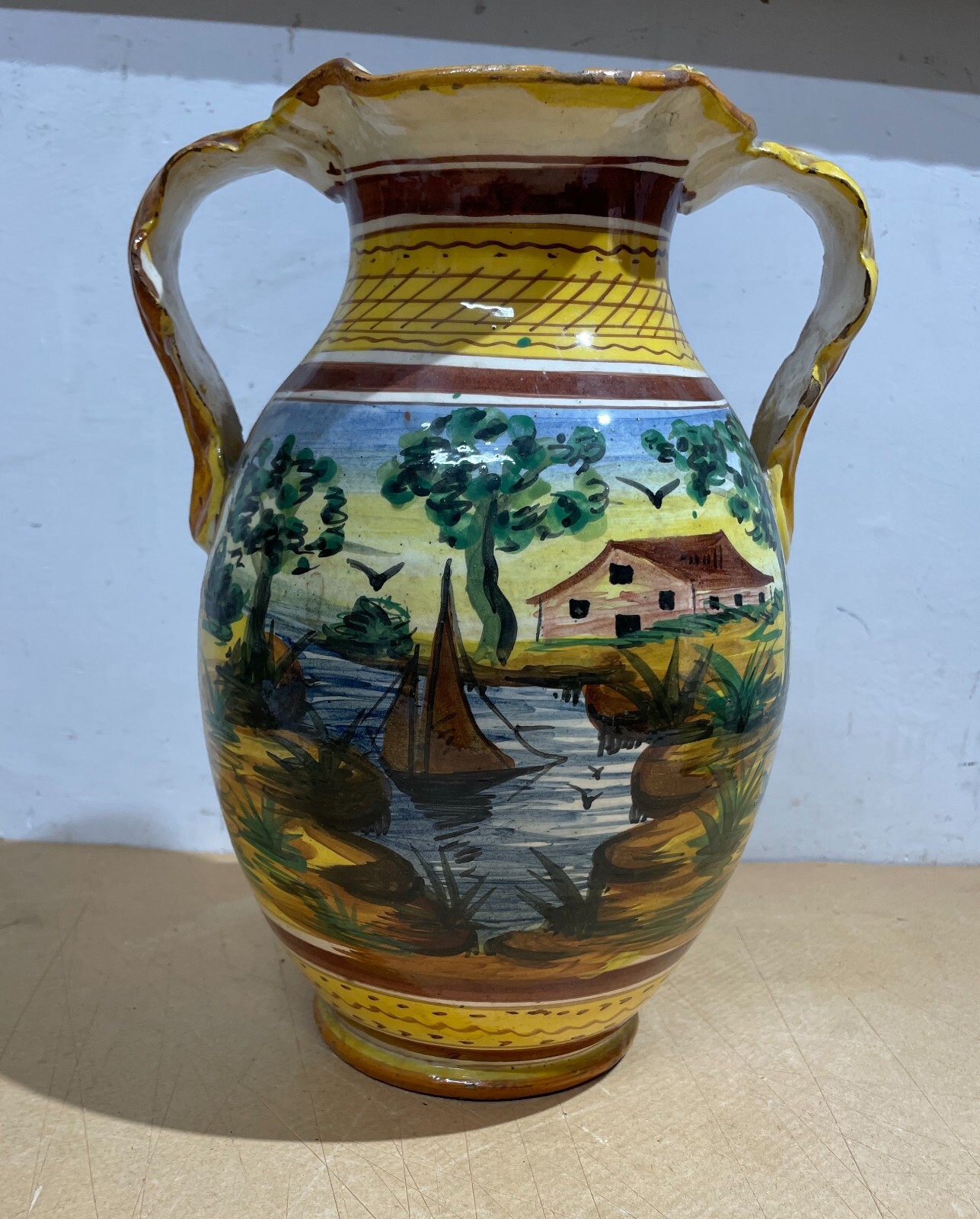 Arte E Artigianato Popolare Decorativo: Vaso In Ceramica Con Paesaggi Artistici