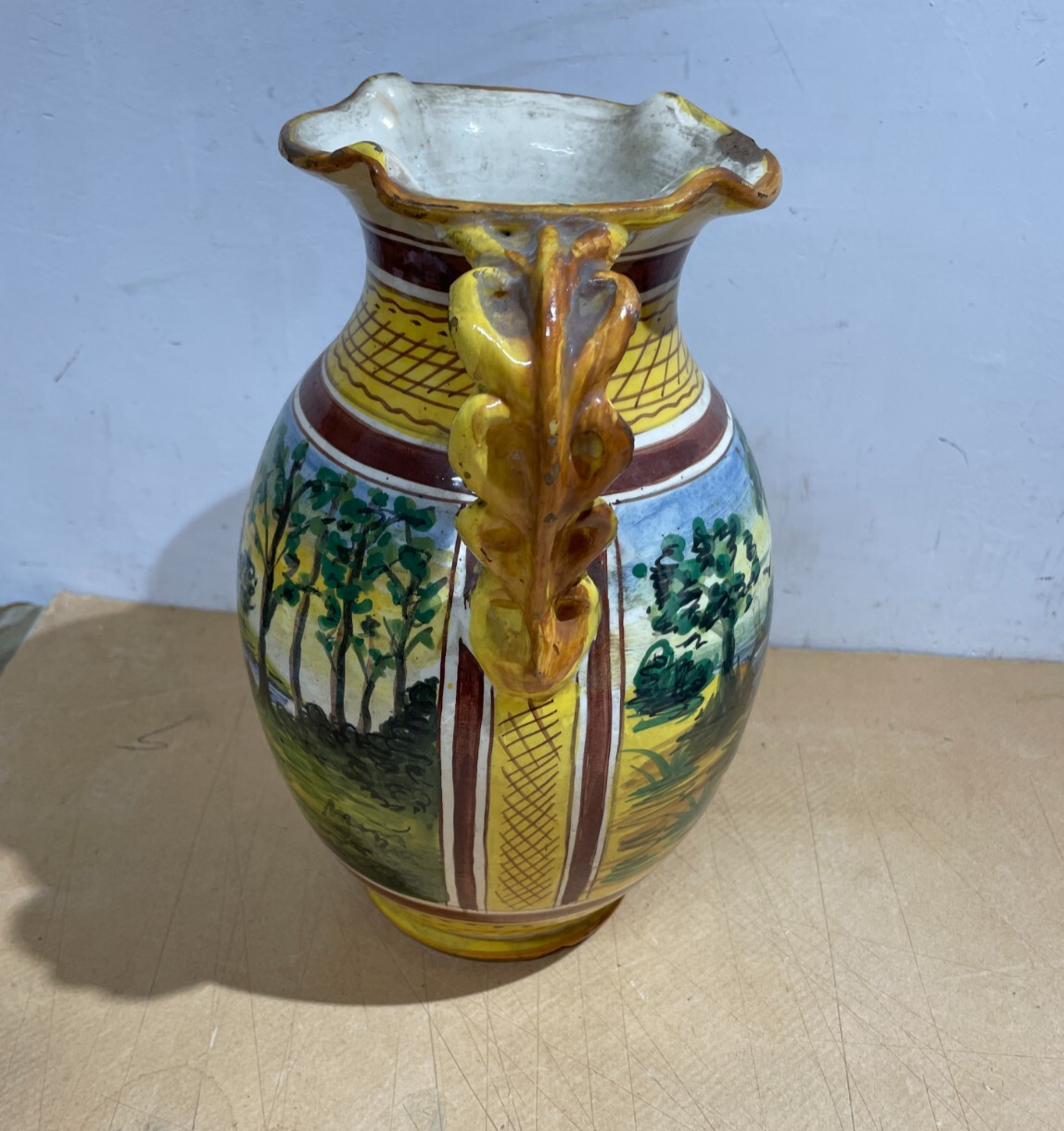 Arte E Artigianato Popolare Decorativo: Vaso In Ceramica Con Paesaggi Artistici