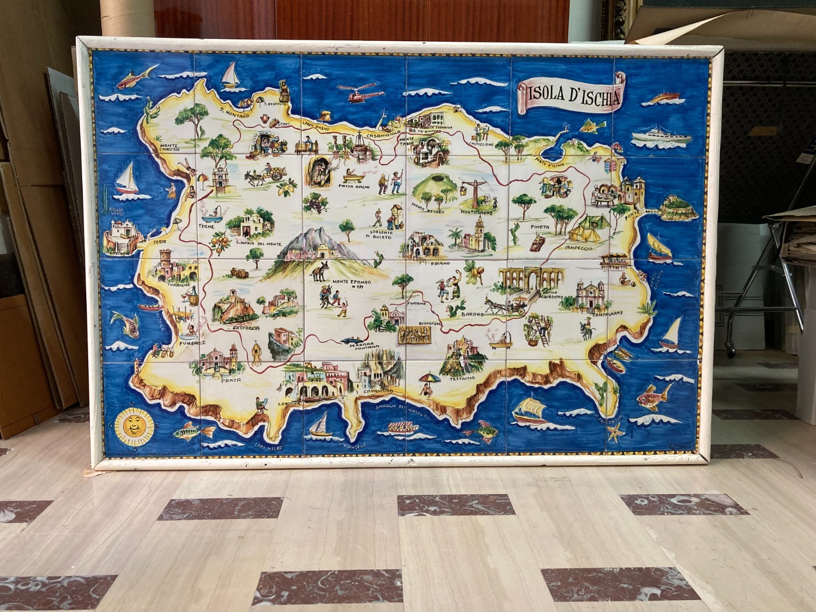 Isola d'Ischia. Grande Pannello Cartografico In Ceramica Dipinta A Mano