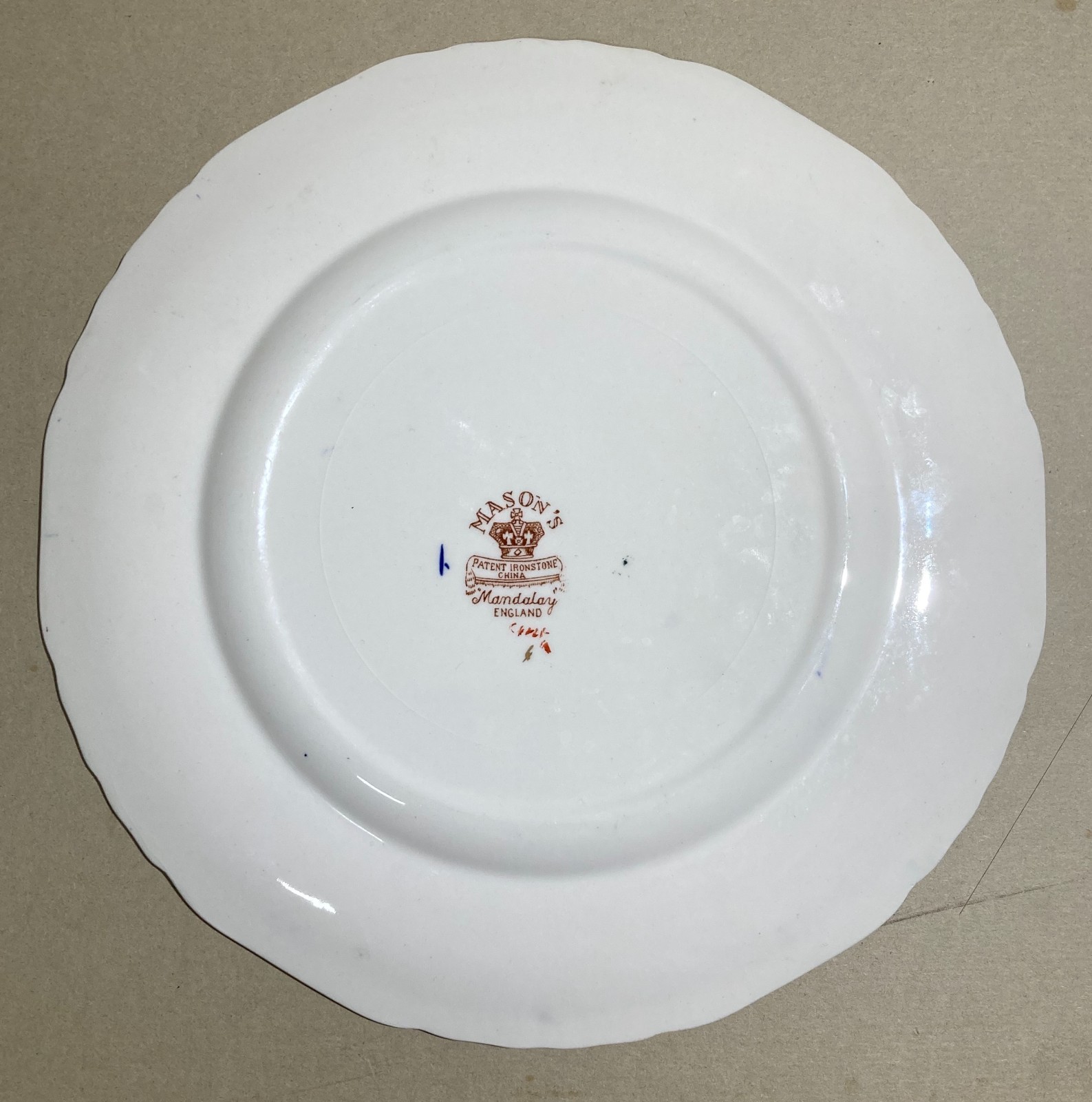 Piatto Decorativo Mason'S In Ironstone Con Decori Floreali Policromi