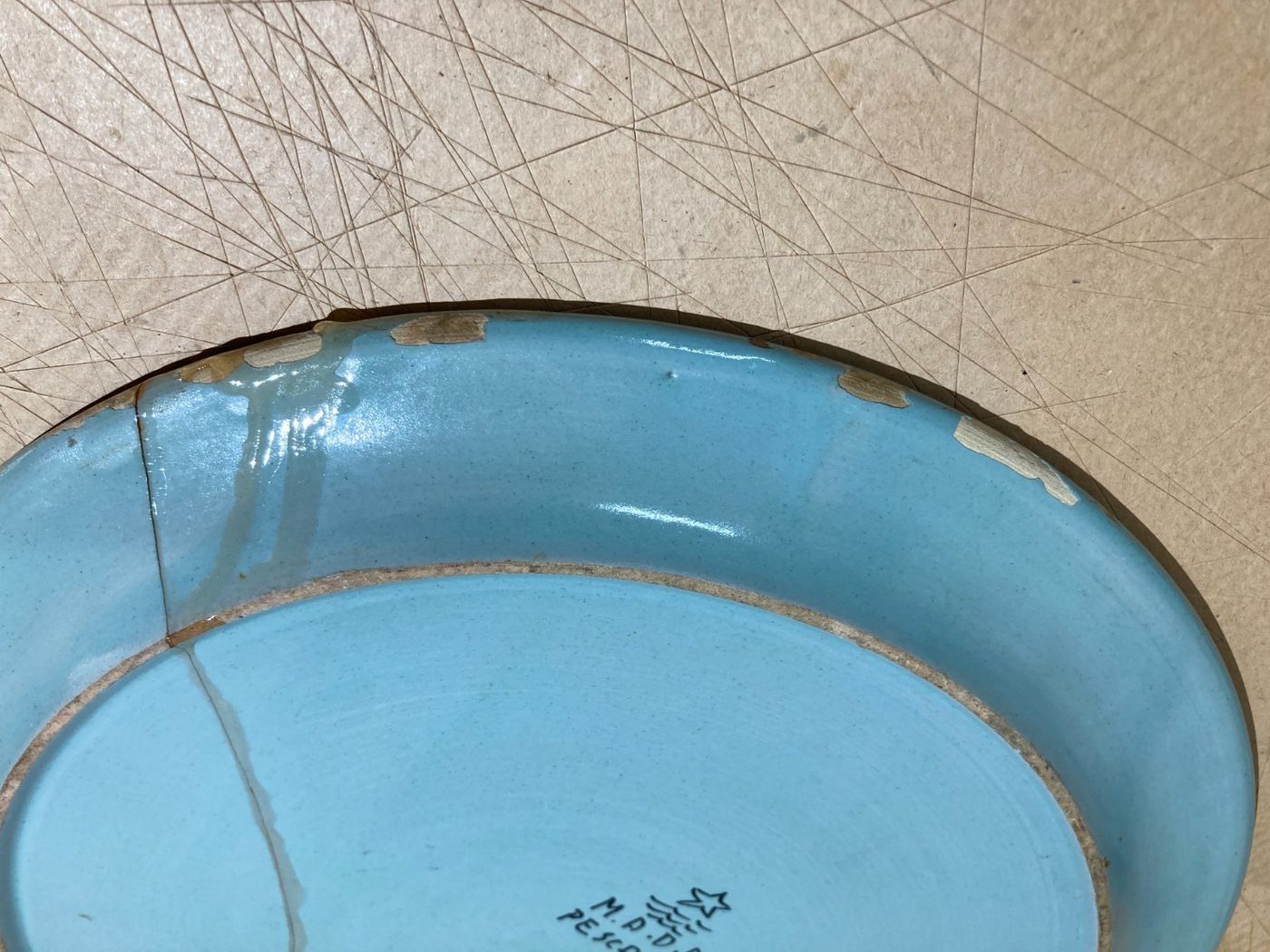 Ceramiche Da Collezione: Abruzzo, Pescara, M.A.D.A., Polci, Piatto Da Restaurare Floreale