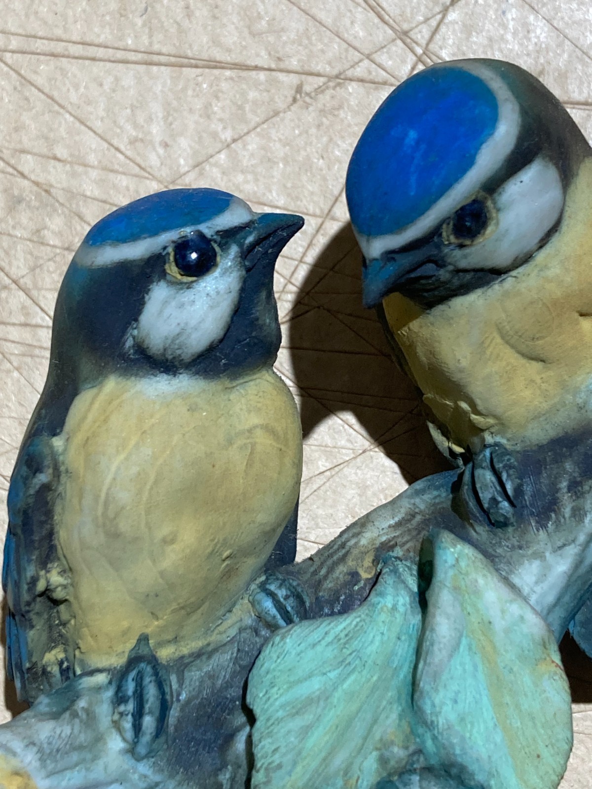 Scultura In Bisquit Con Coppia Di Uccellini Variopinti