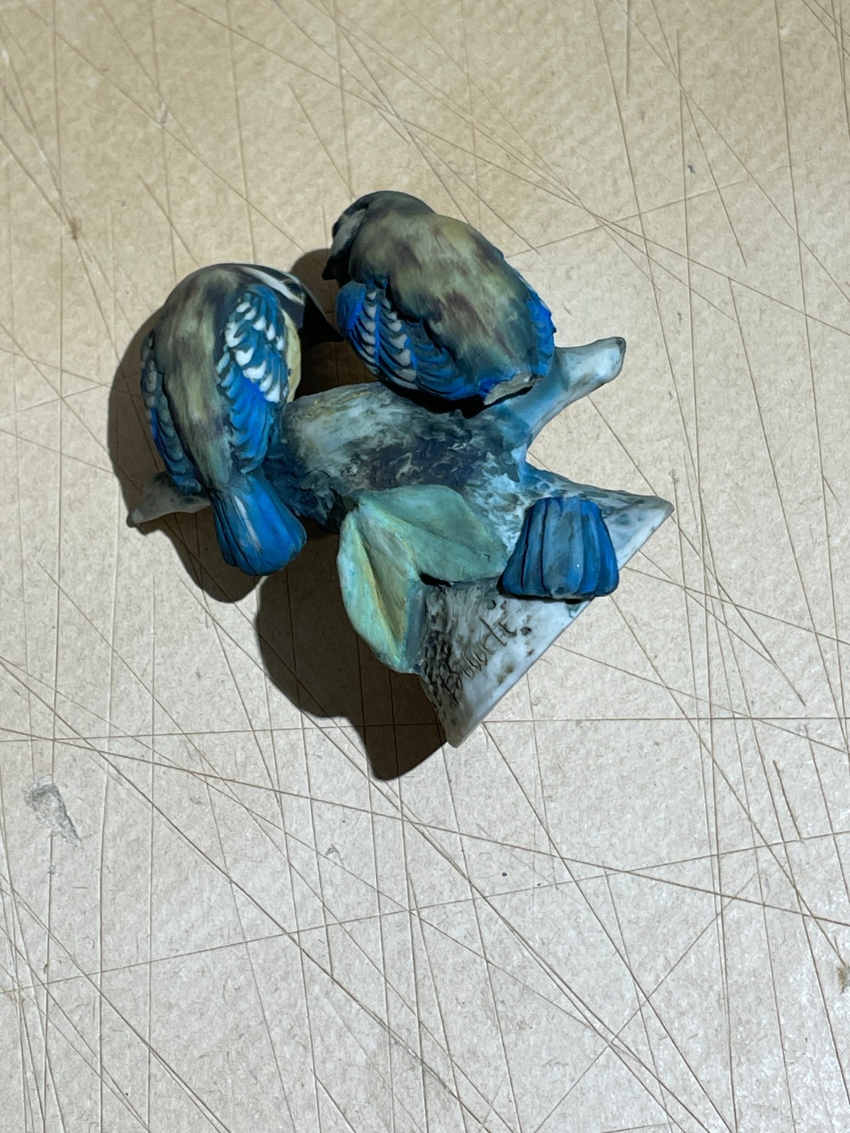 Scultura In Bisquit Con Coppia Di Uccellini Variopinti