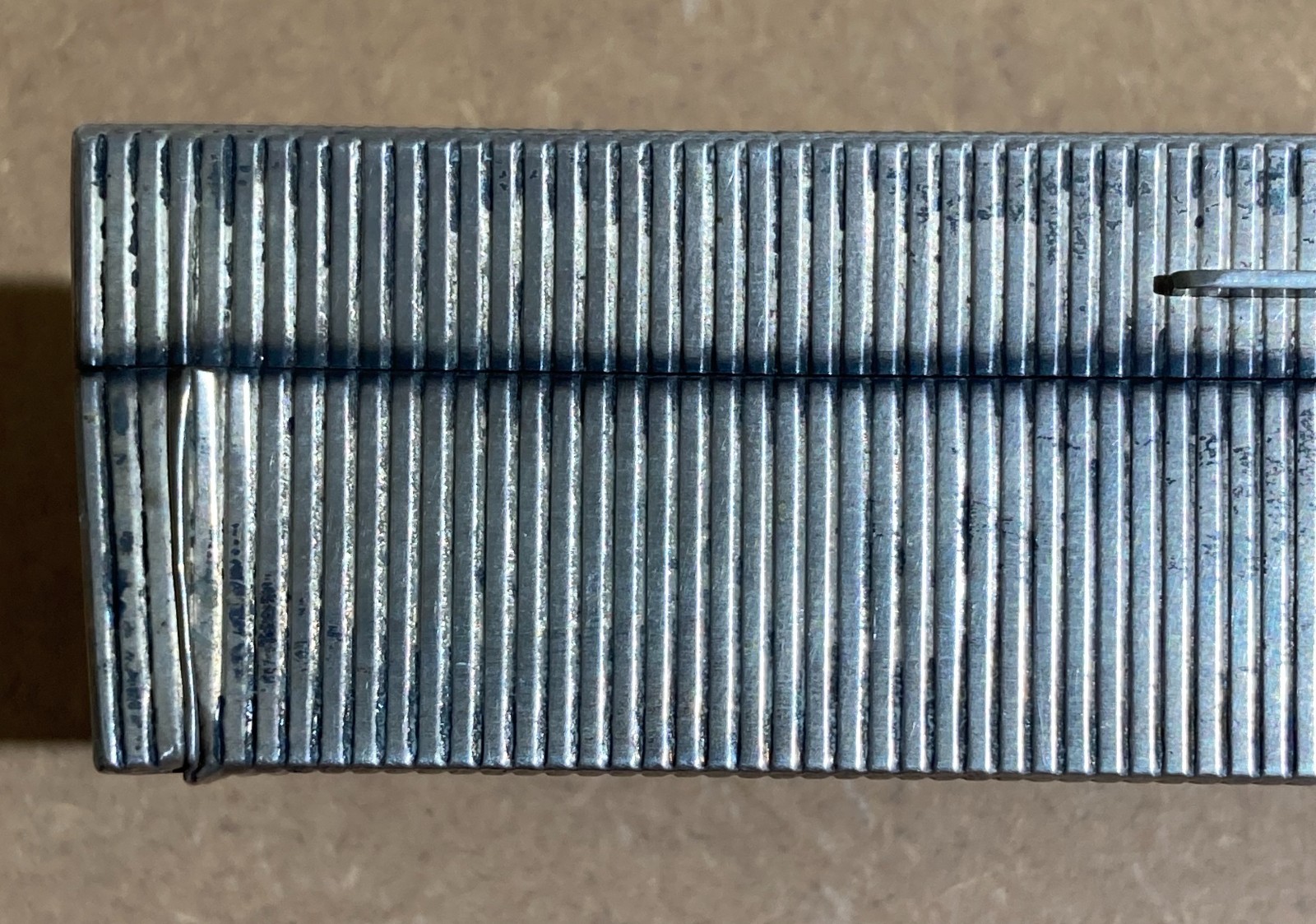 Cofanetto Decorativo In Metallo Argentato E Legno (metà Del Novecento)