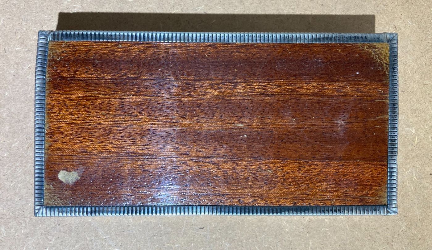 Cofanetto Decorativo In Metallo Argentato E Legno (metà Del Novecento)