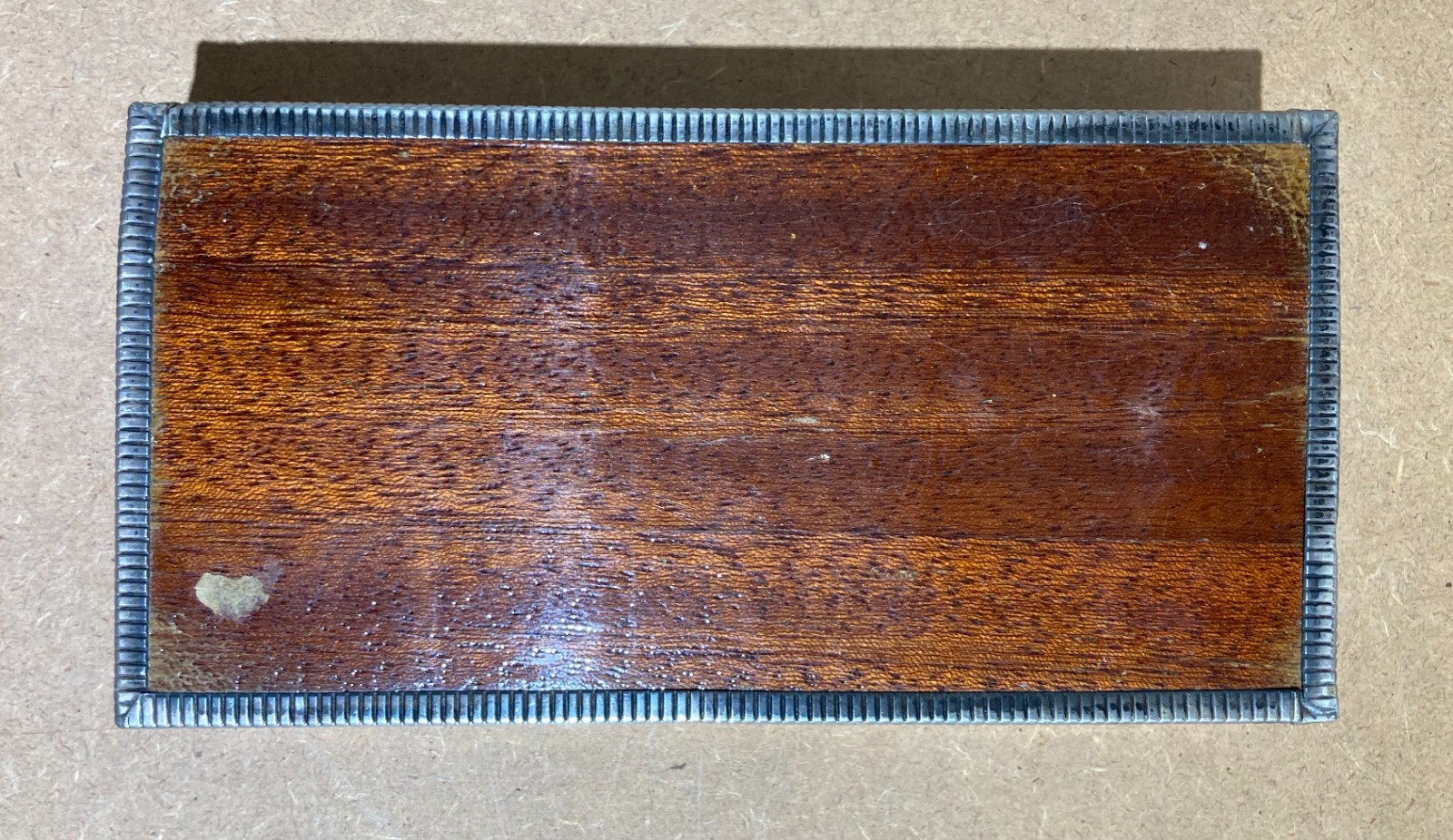 Cofanetto Decorativo In Metallo Argentato E Legno (metà Del Novecento)