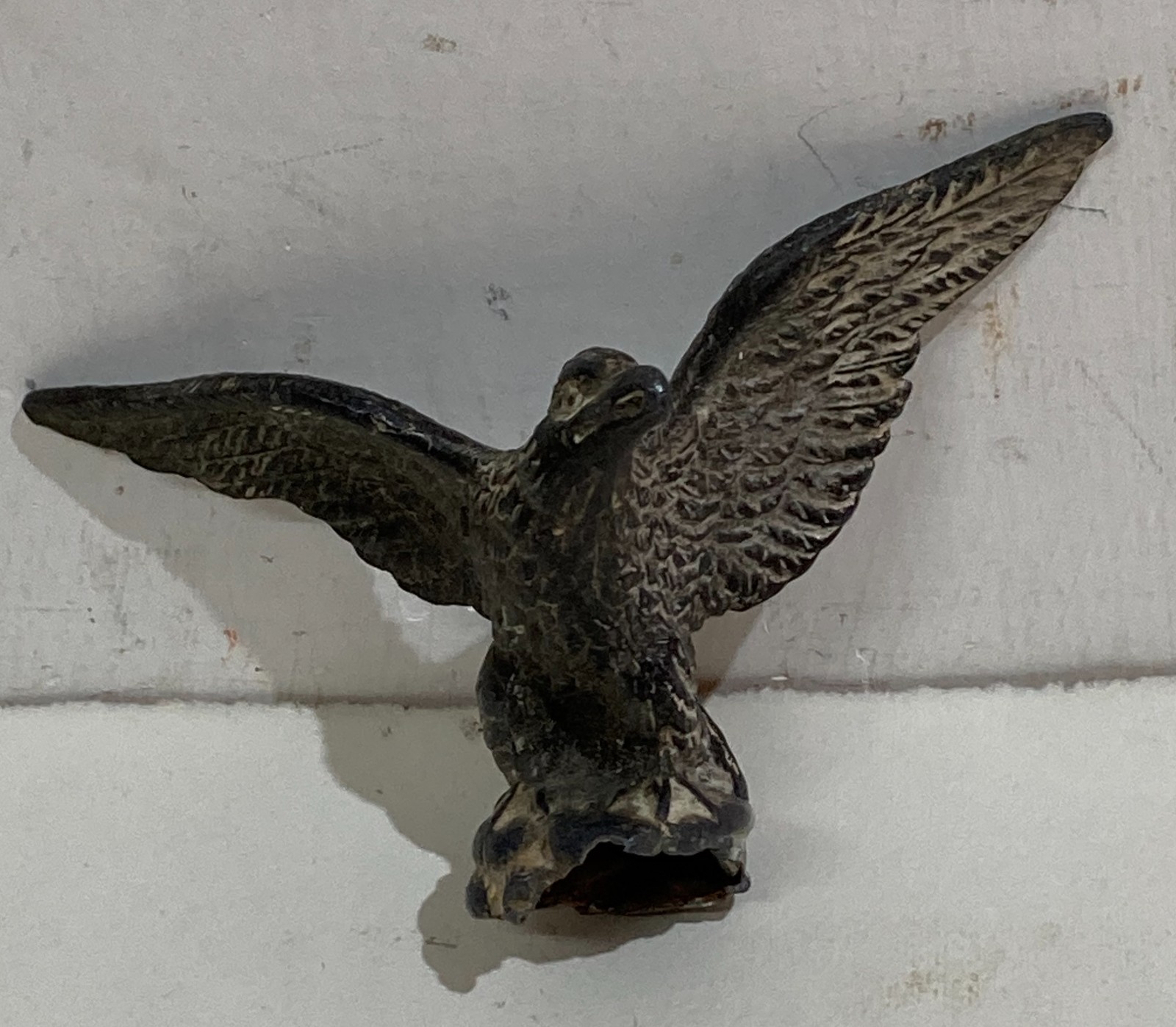 Scultura Antica: Piccola Aquila. Soprammobile Da Collezione Utile Per Restauri