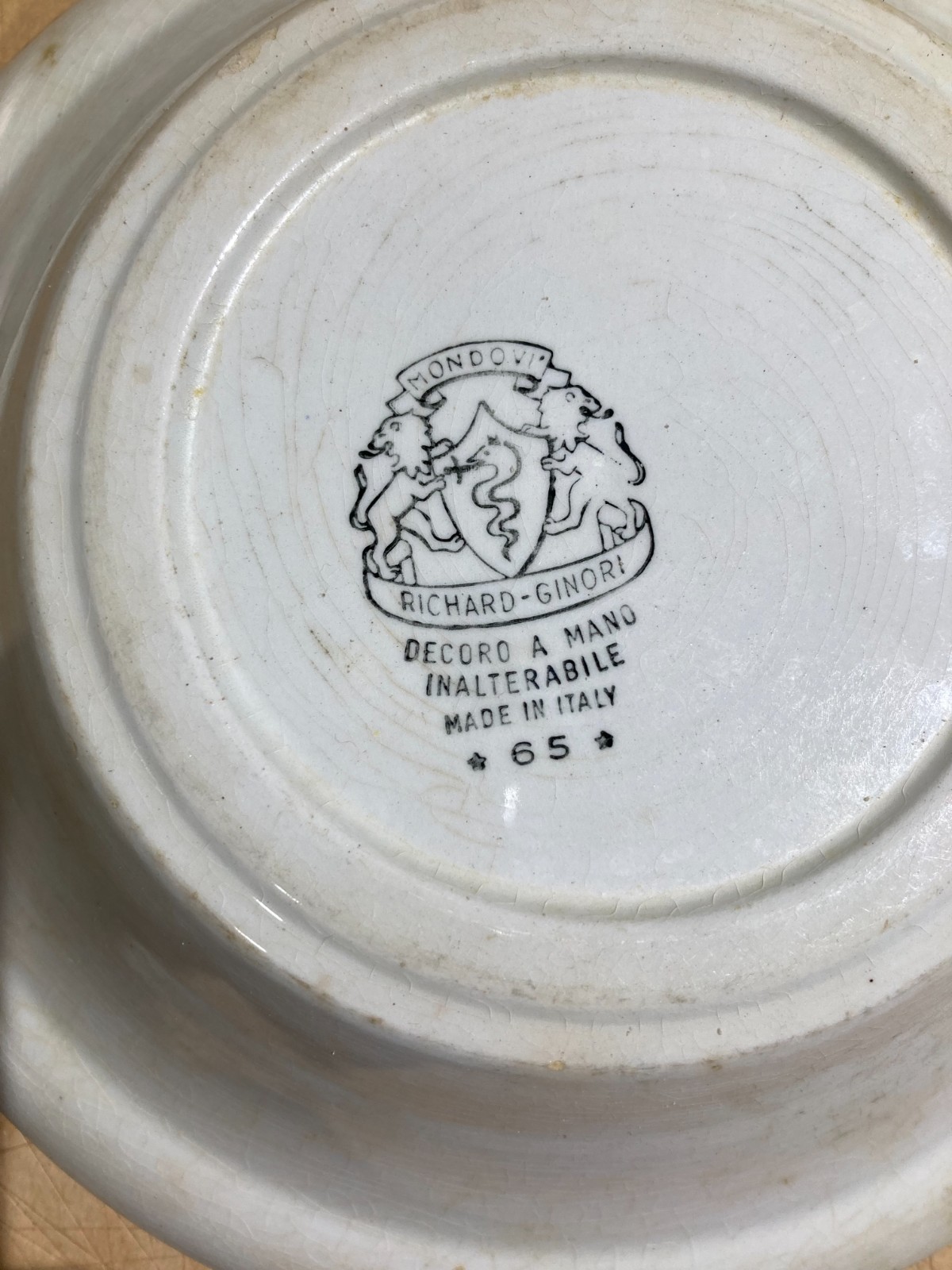 Richard Ginori Mondovì: Antica Ceramica Floreale Con Marchio Araldico, Piatto Fondo