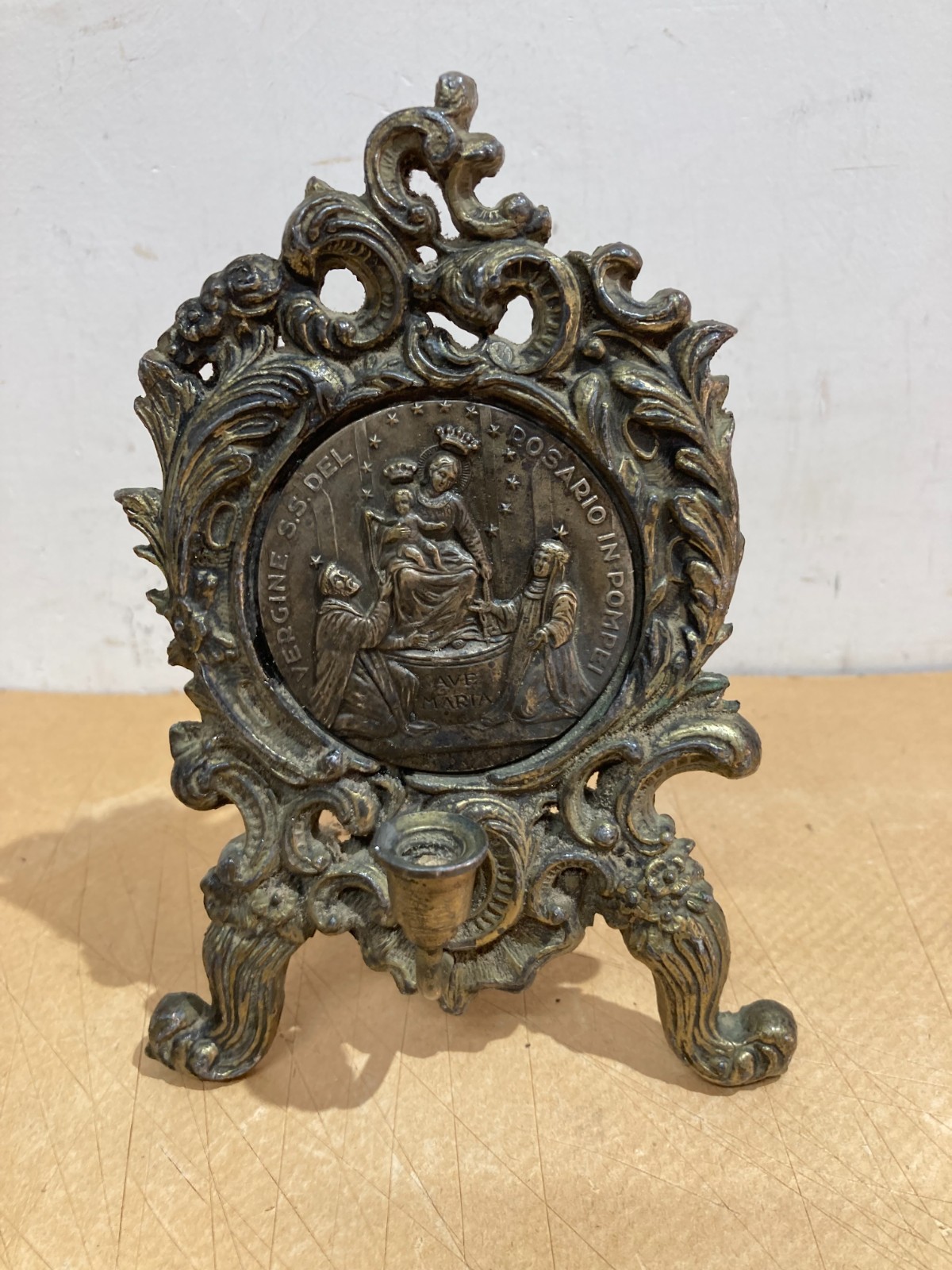 Iconografia Popolare Devozionale: Madonna Del Rosario Di Pompei, Placchetta Sbalzata