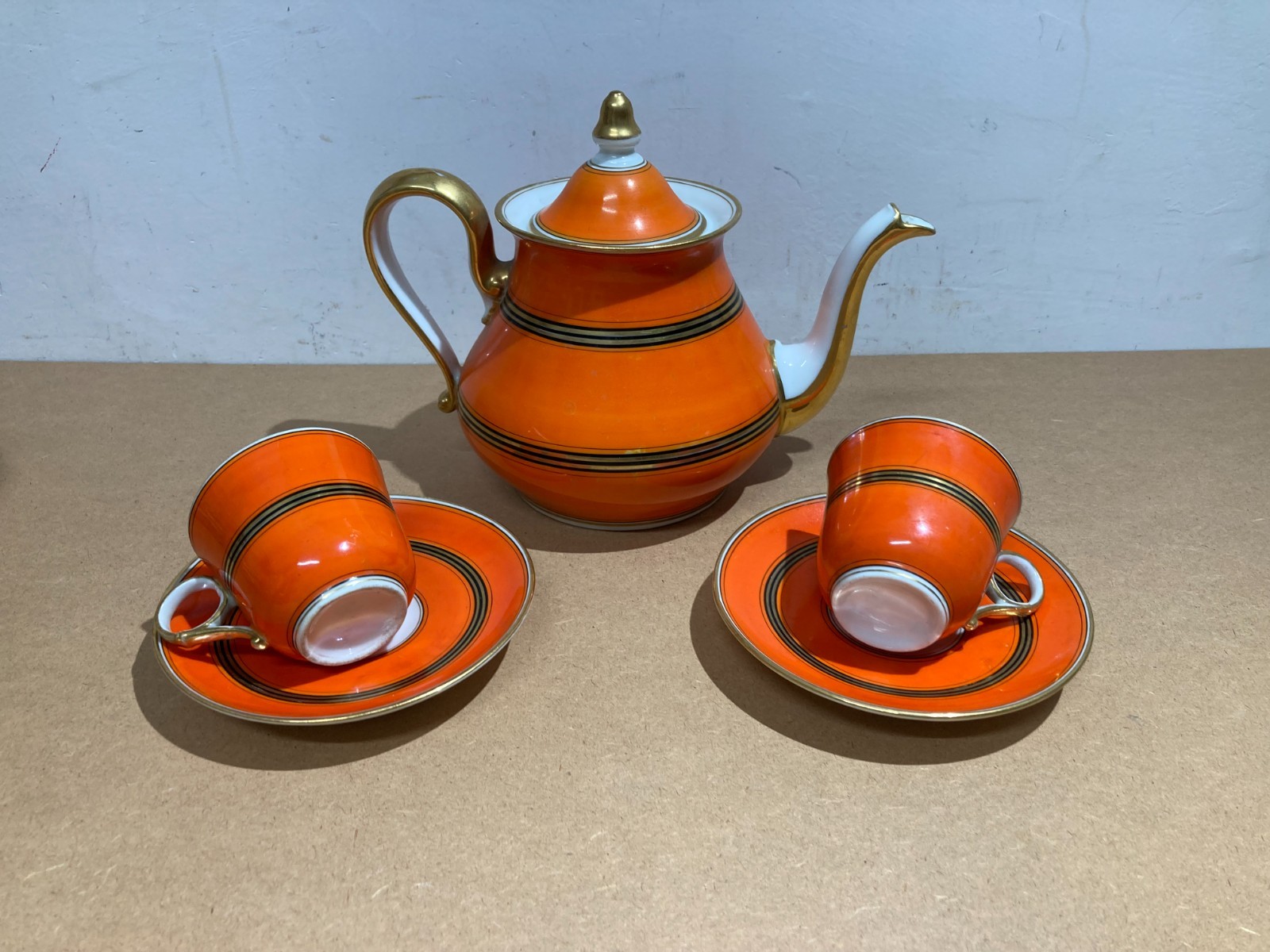 Decorativi Soprammobili: Porcellana Da Collezione   Caffettiera Con Due Tazze