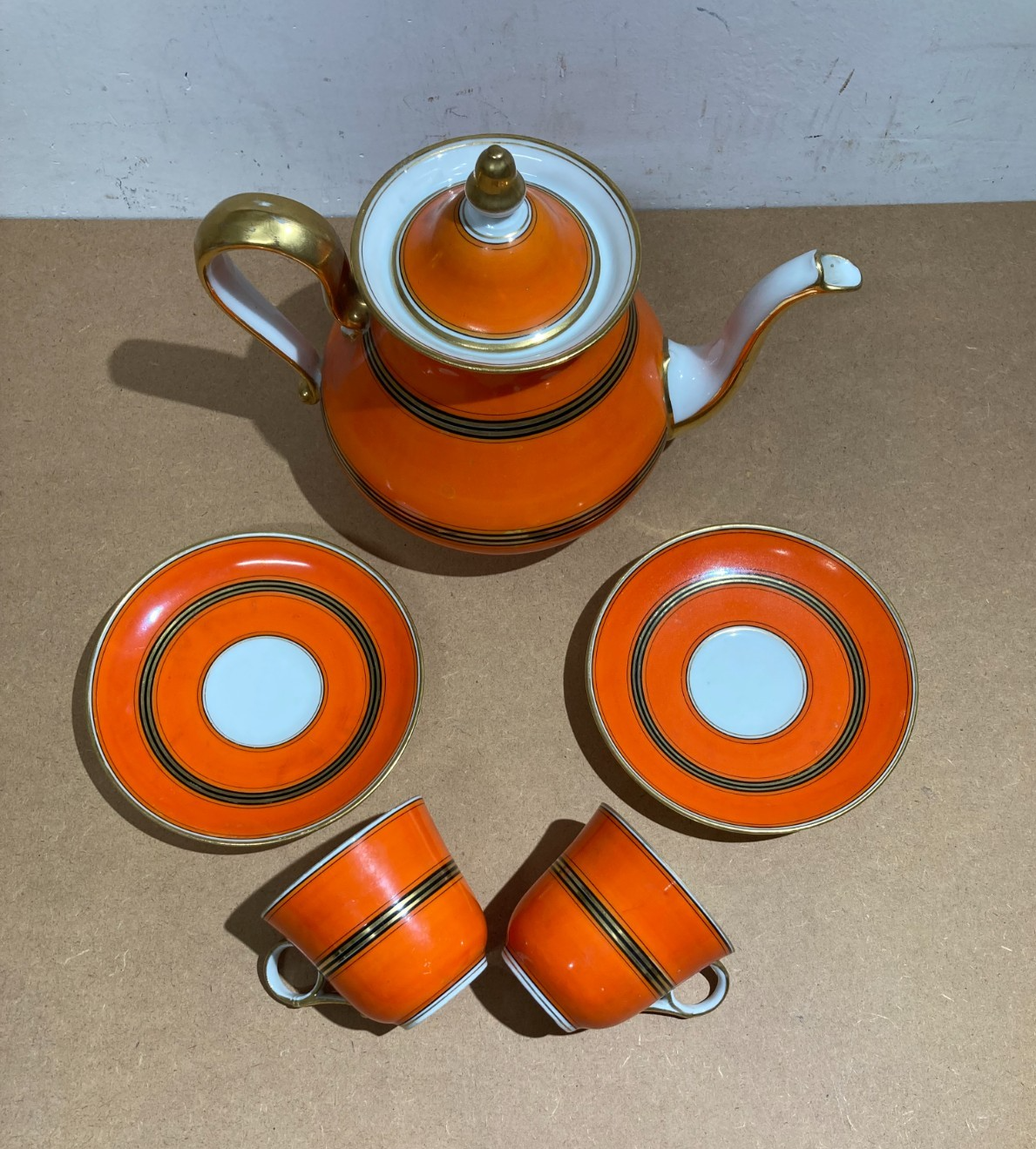 Decorativi Soprammobili: Porcellana Da Collezione   Caffettiera Con Due Tazze