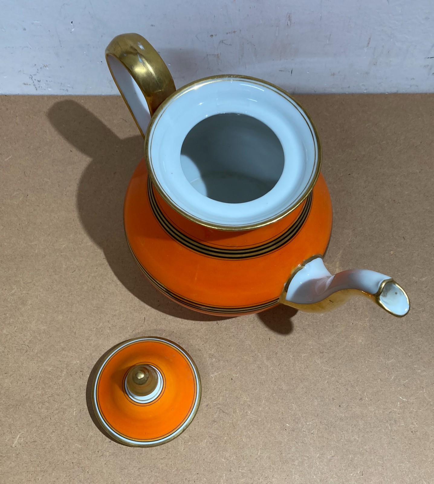 Decorativi Soprammobili: Porcellana Da Collezione   Caffettiera Con Due Tazze