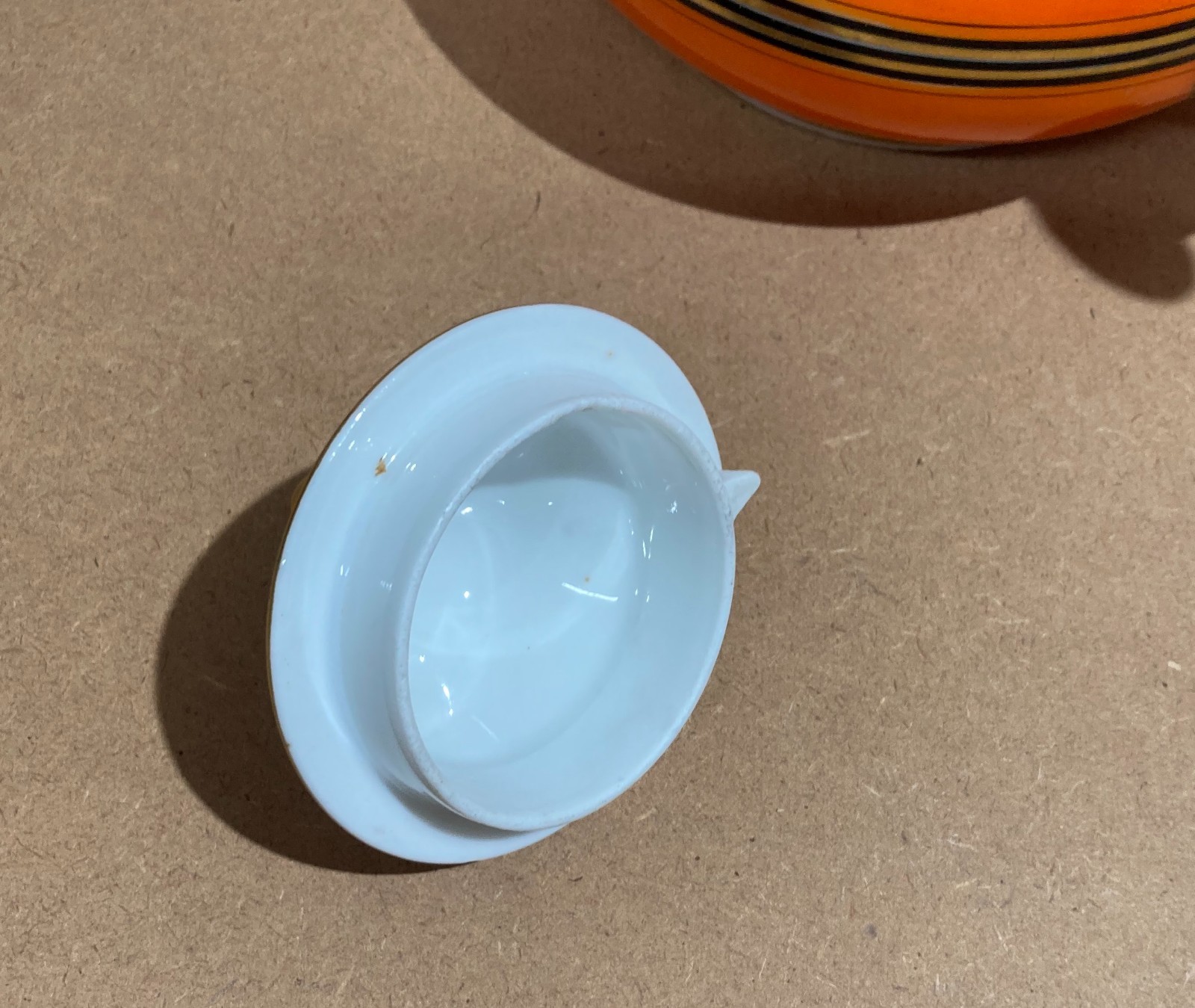 Decorativi Soprammobili: Porcellana Da Collezione   Caffettiera Con Due Tazze